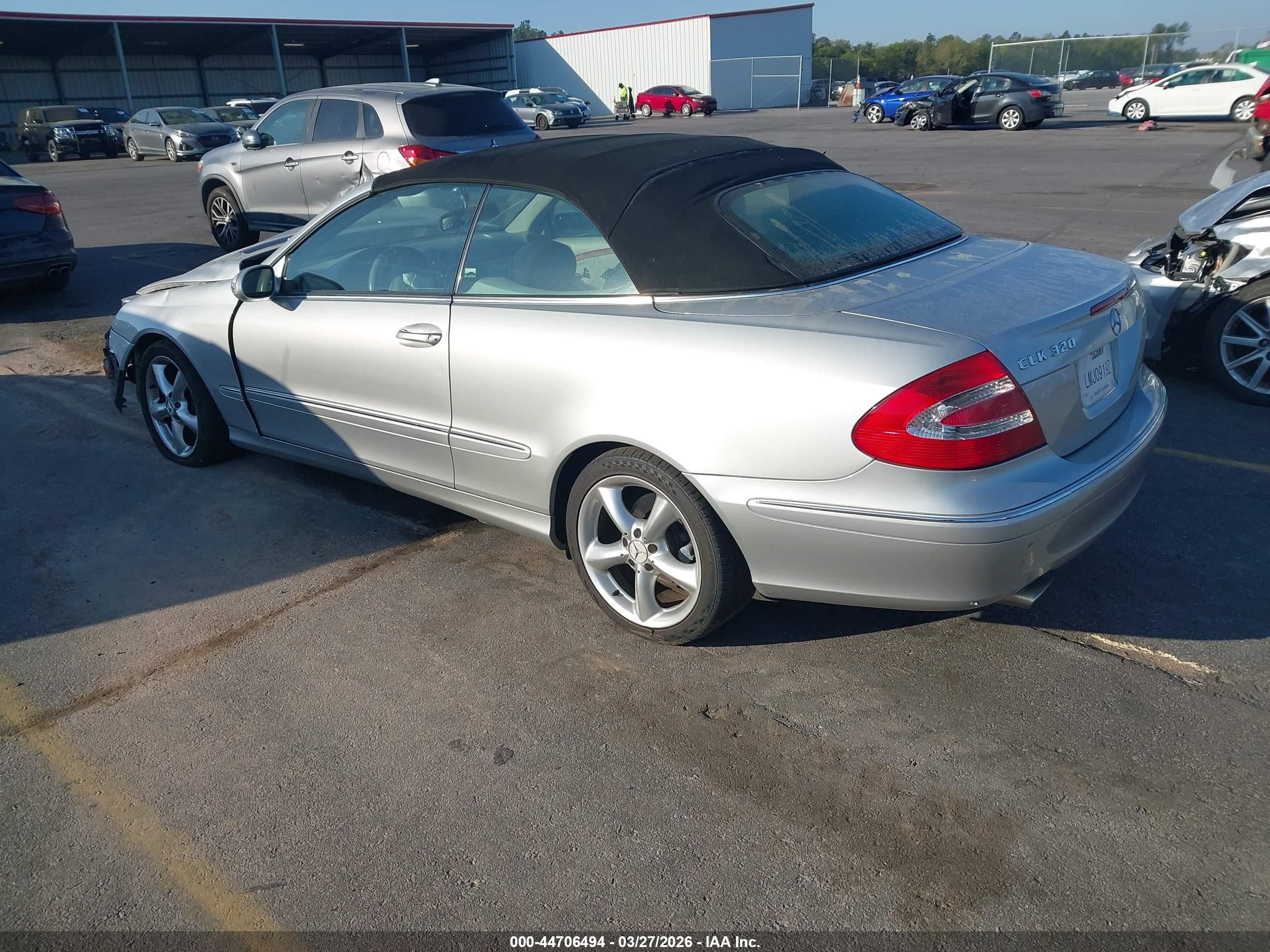 2005 Mercedes-benz Clk 320   Silver vin: WDBTK65G35T042585