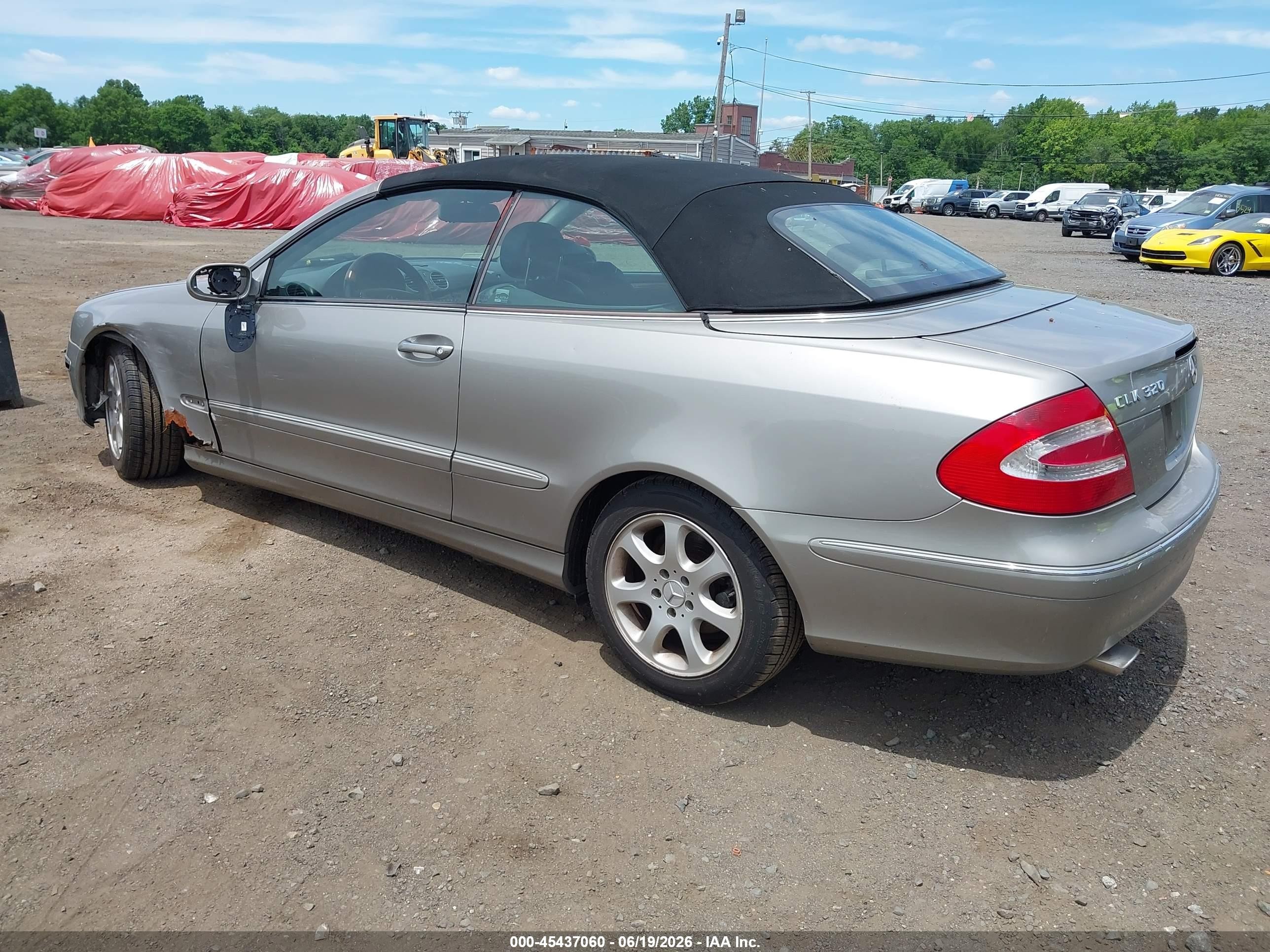 2004 Mercedes-benz Clk 320   Silver vin: WDBTK65G64T021566