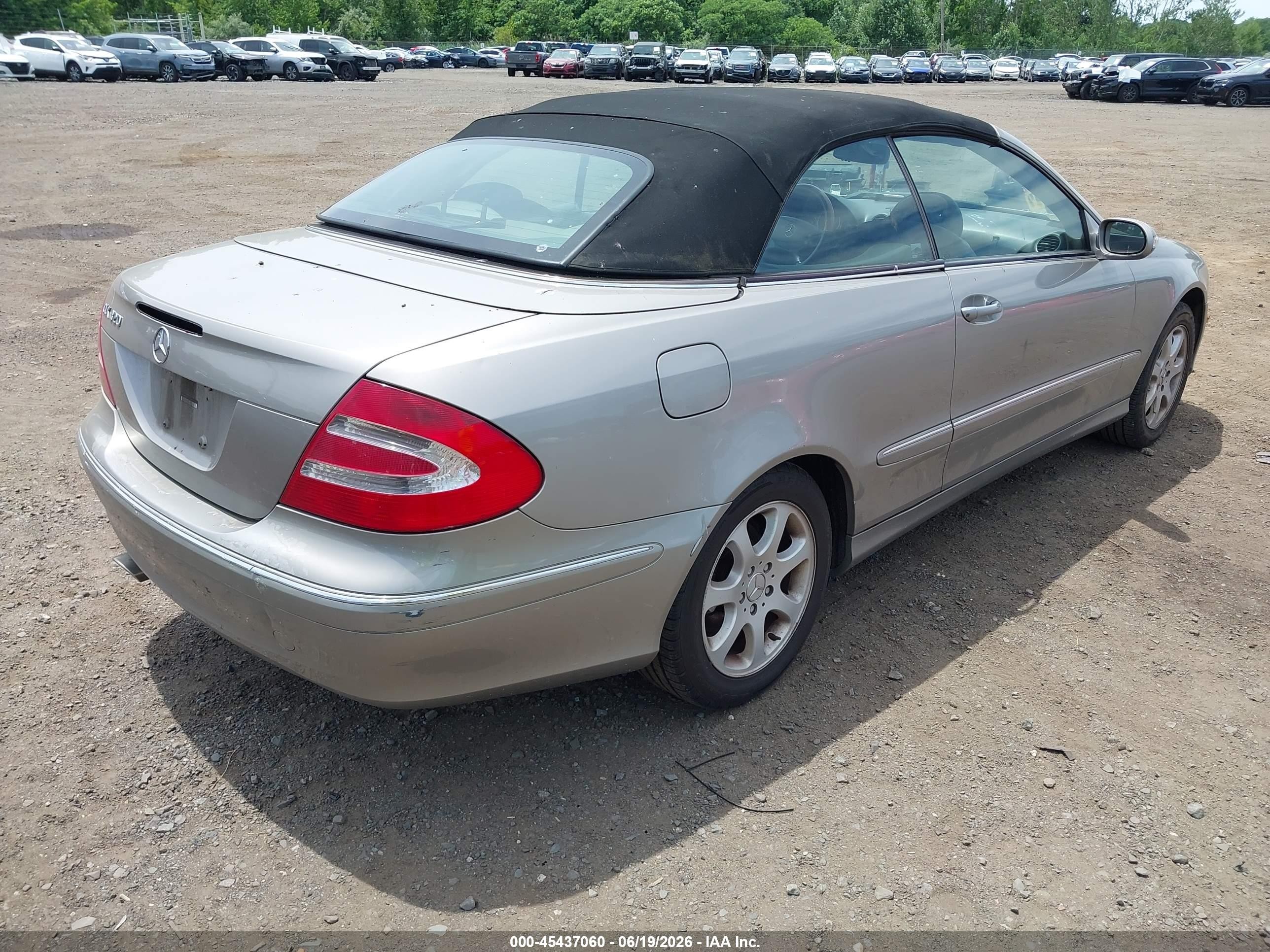 2004 Mercedes-benz Clk 320   Silver vin: WDBTK65G64T021566