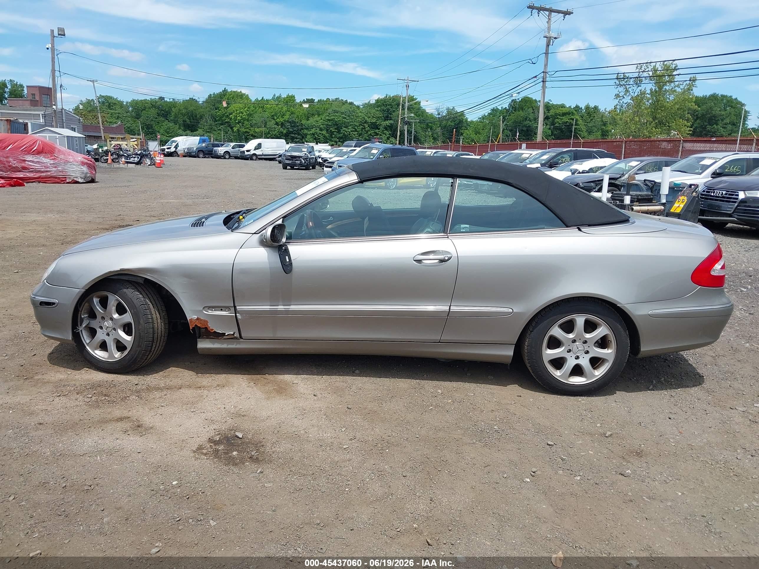 2004 Mercedes-benz Clk 320   Silver vin: WDBTK65G64T021566