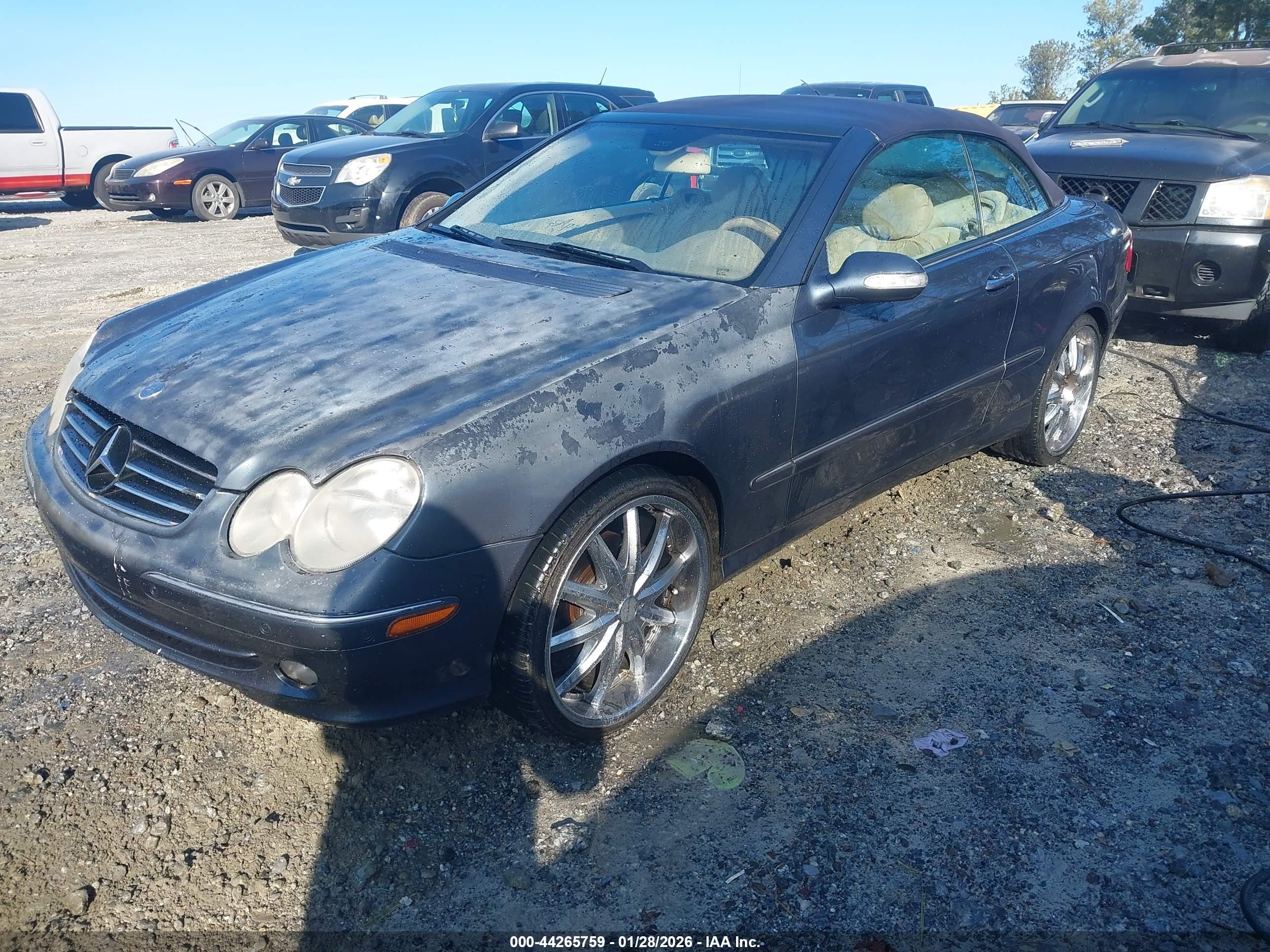 2005 Mercedes-benz Clk 320   Blue vin: WDBTK65G65T035050