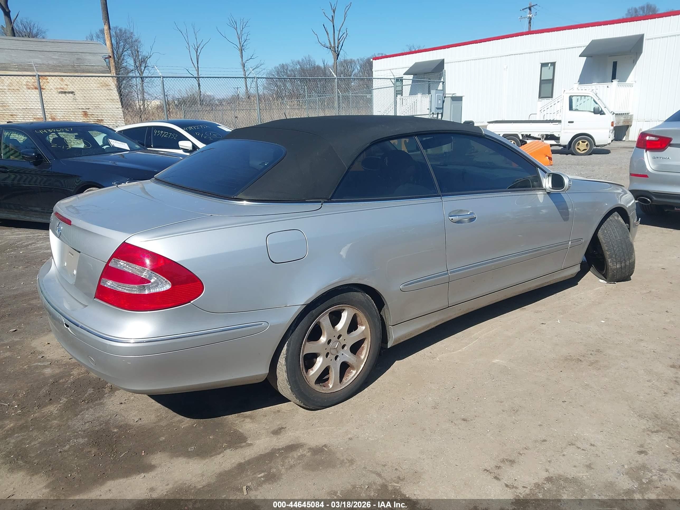 2004 Mercedes-benz Clk 320   Silver vin: WDBTK65G74T014710