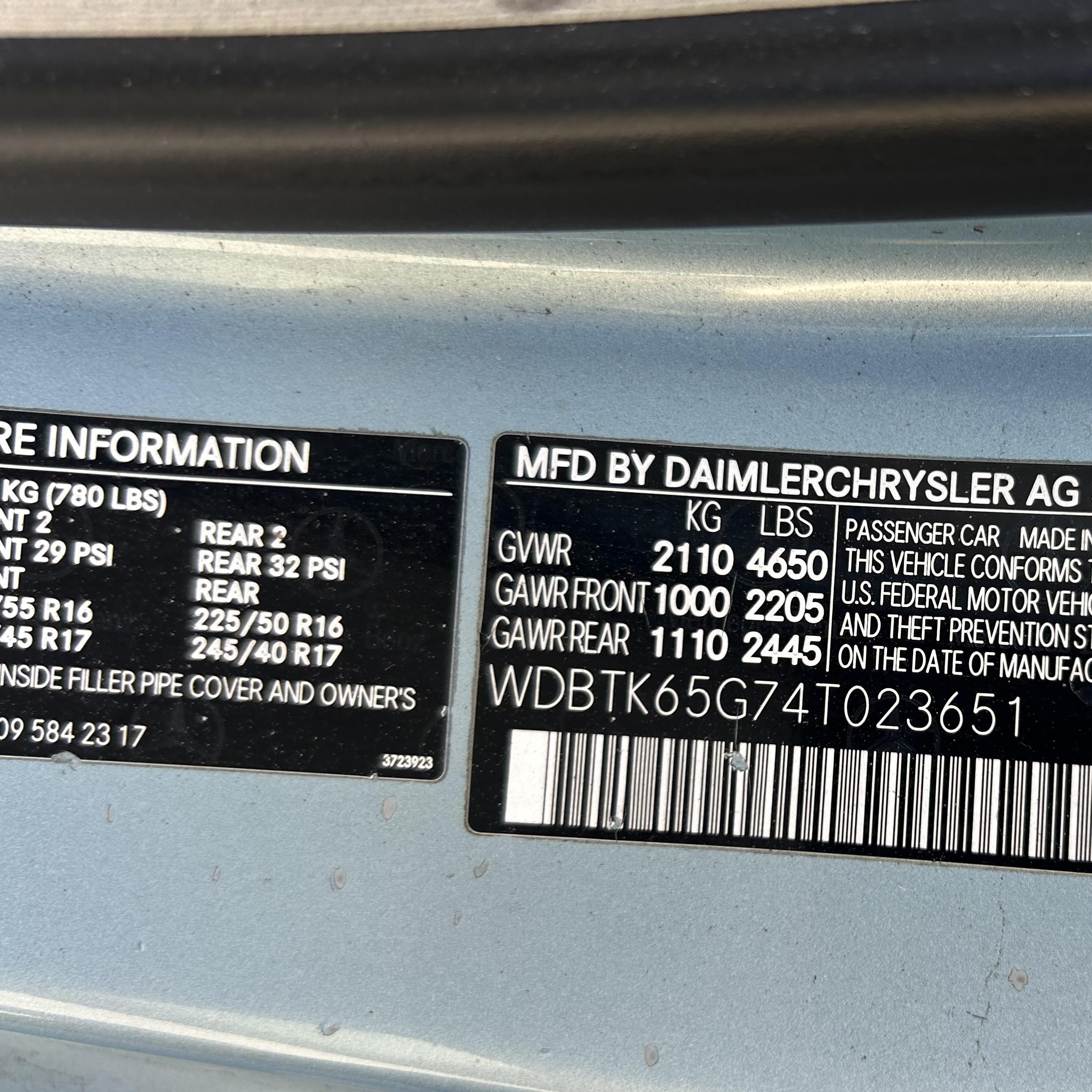 2004 Mercedes-benz Clk 320   Blue vin: WDBTK65G74T023651