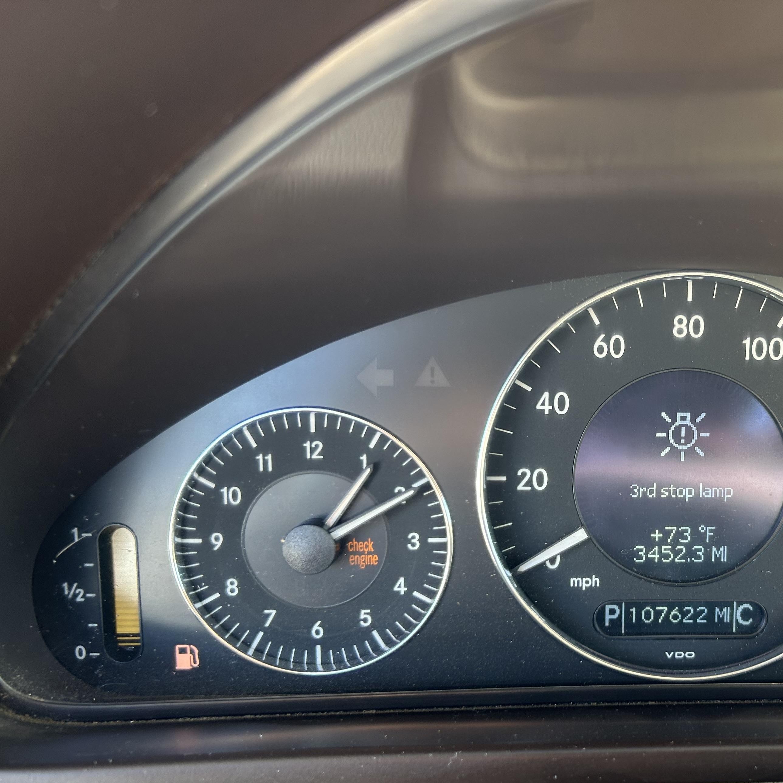 2004 Mercedes-benz Clk 320   Blue vin: WDBTK65G74T023651