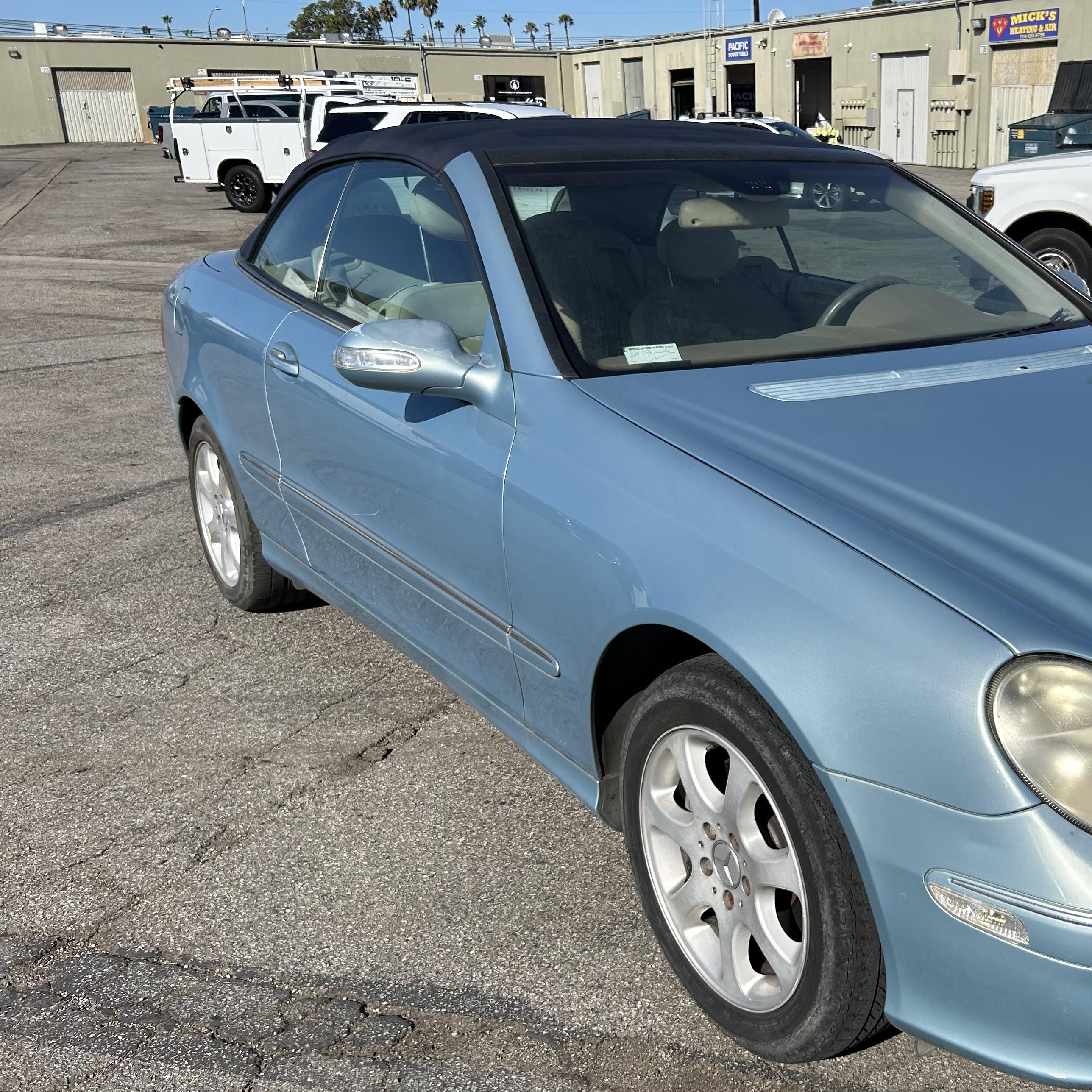 2004 Mercedes-benz Clk 320   Blue vin: WDBTK65G74T023651