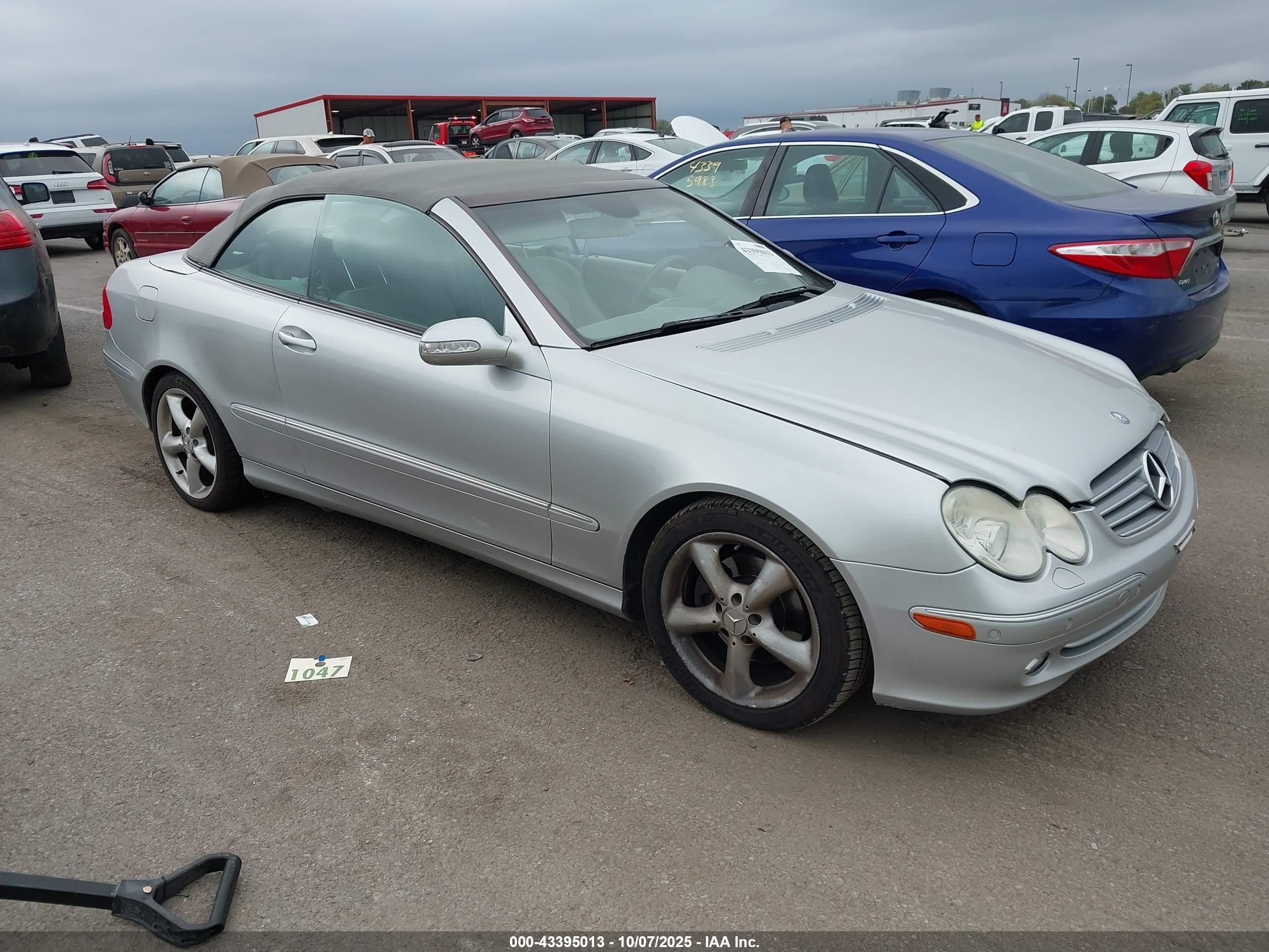 2005 Mercedes-benz Clk 320   Silver vin: WDBTK65G75T045599