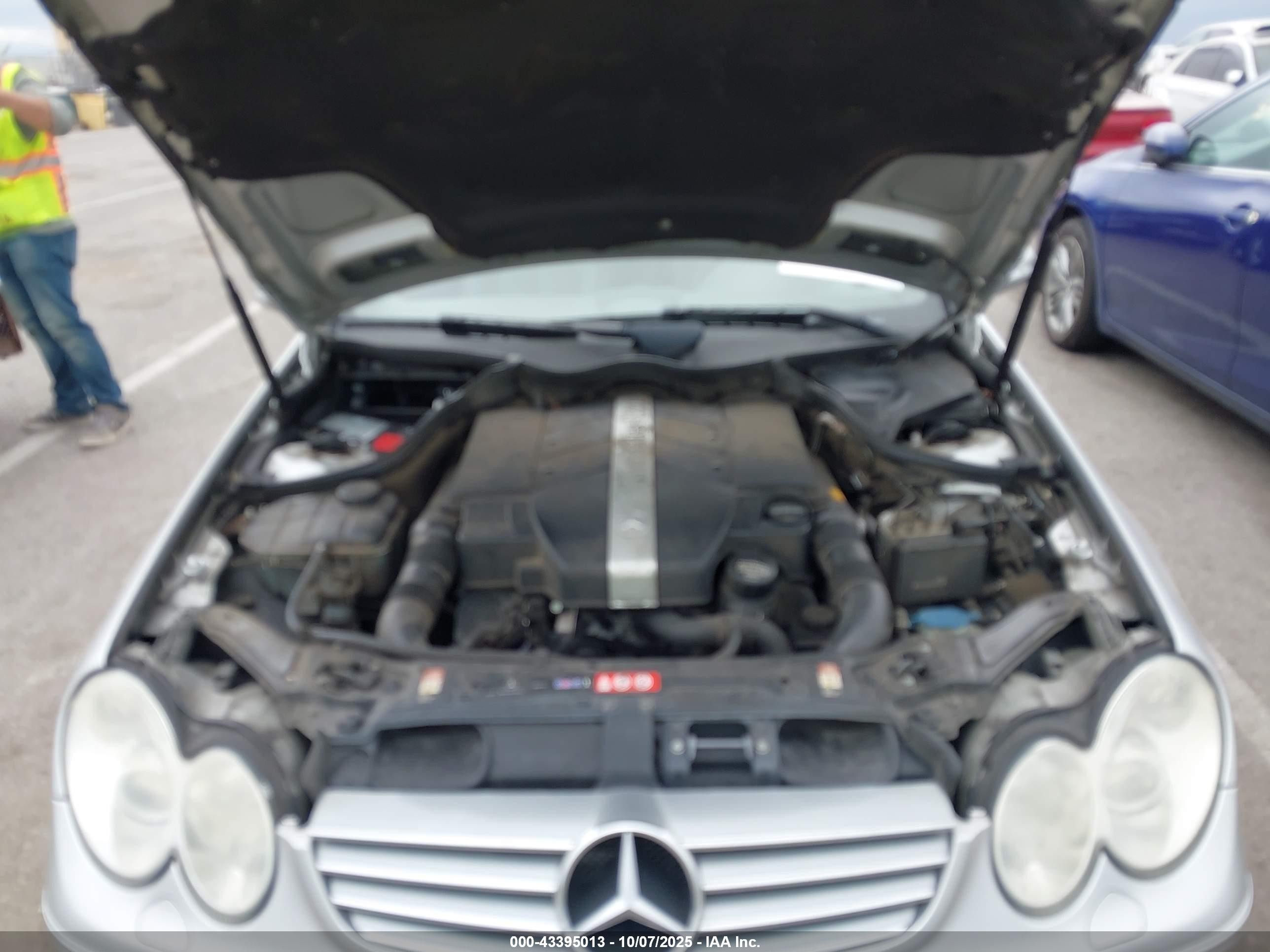2005 Mercedes-benz Clk 320   Silver vin: WDBTK65G75T045599