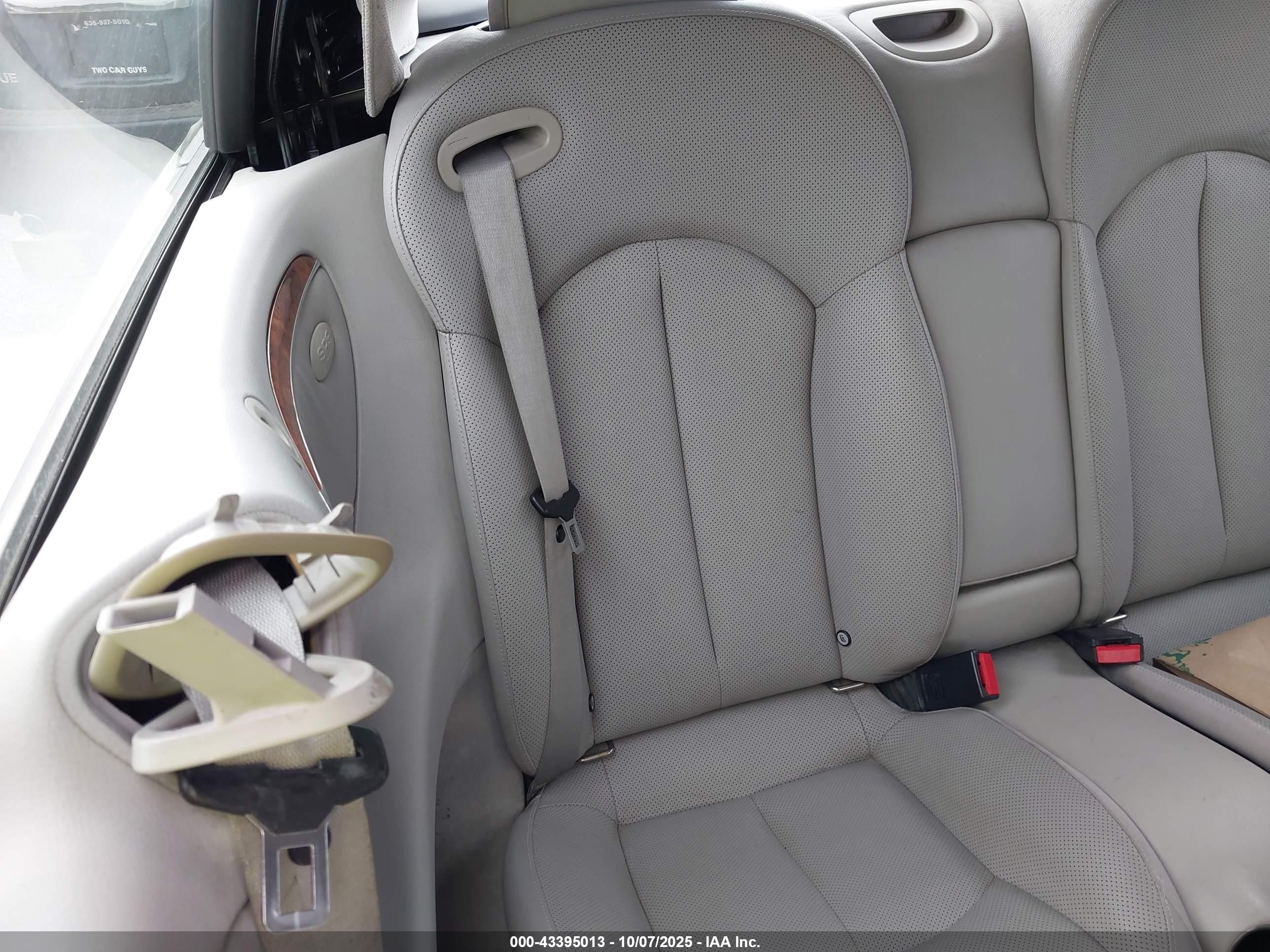 2005 Mercedes-benz Clk 320   Silver vin: WDBTK65G75T045599