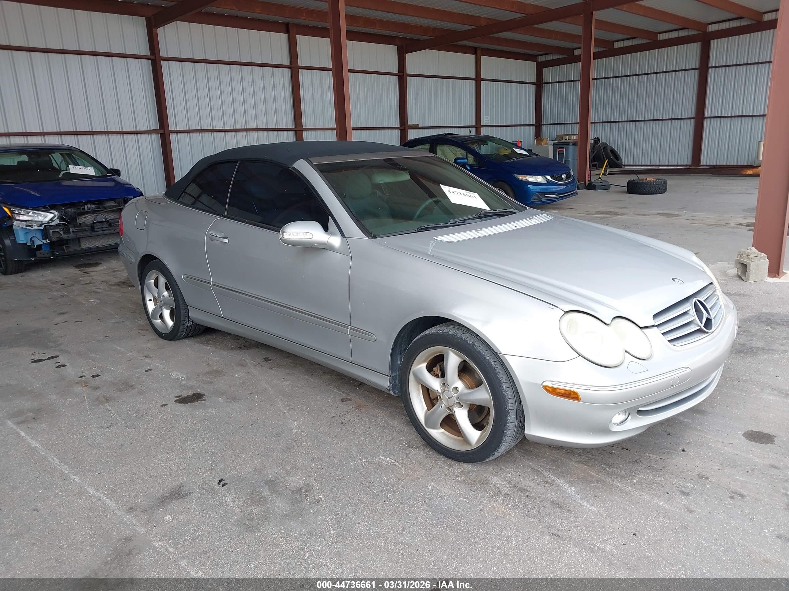 2005 Mercedes-benz Clk 320   Silver vin: WDBTK65G85T035535