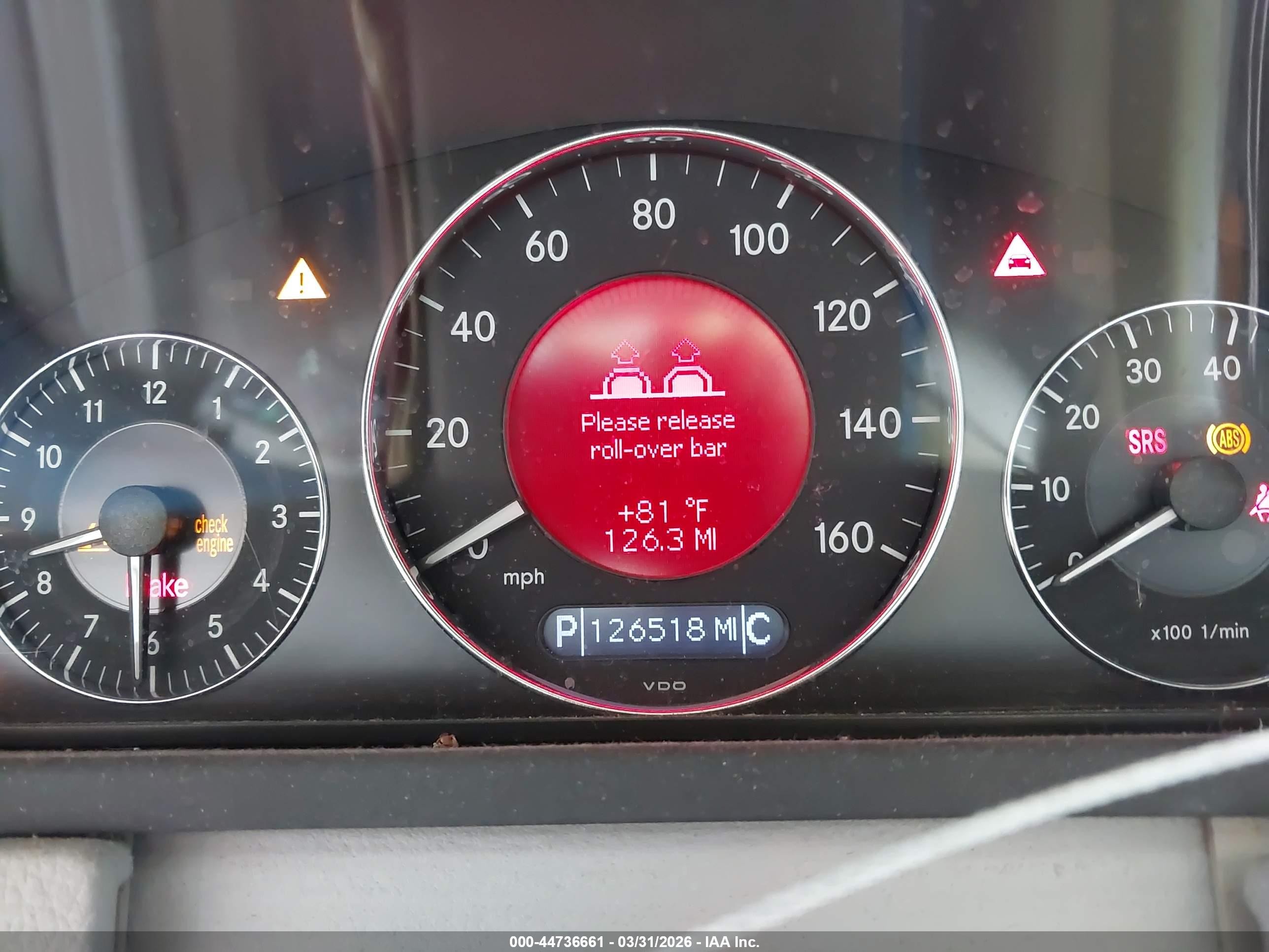 2005 Mercedes-benz Clk 320   Silver vin: WDBTK65G85T035535