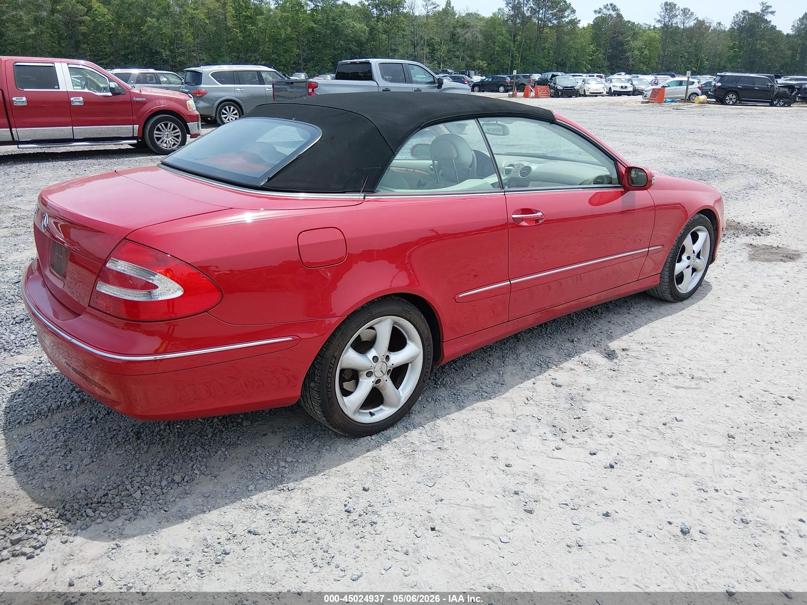 2005 Mercedes-benz Clk 320   Red vin: WDBTK65G95T055633