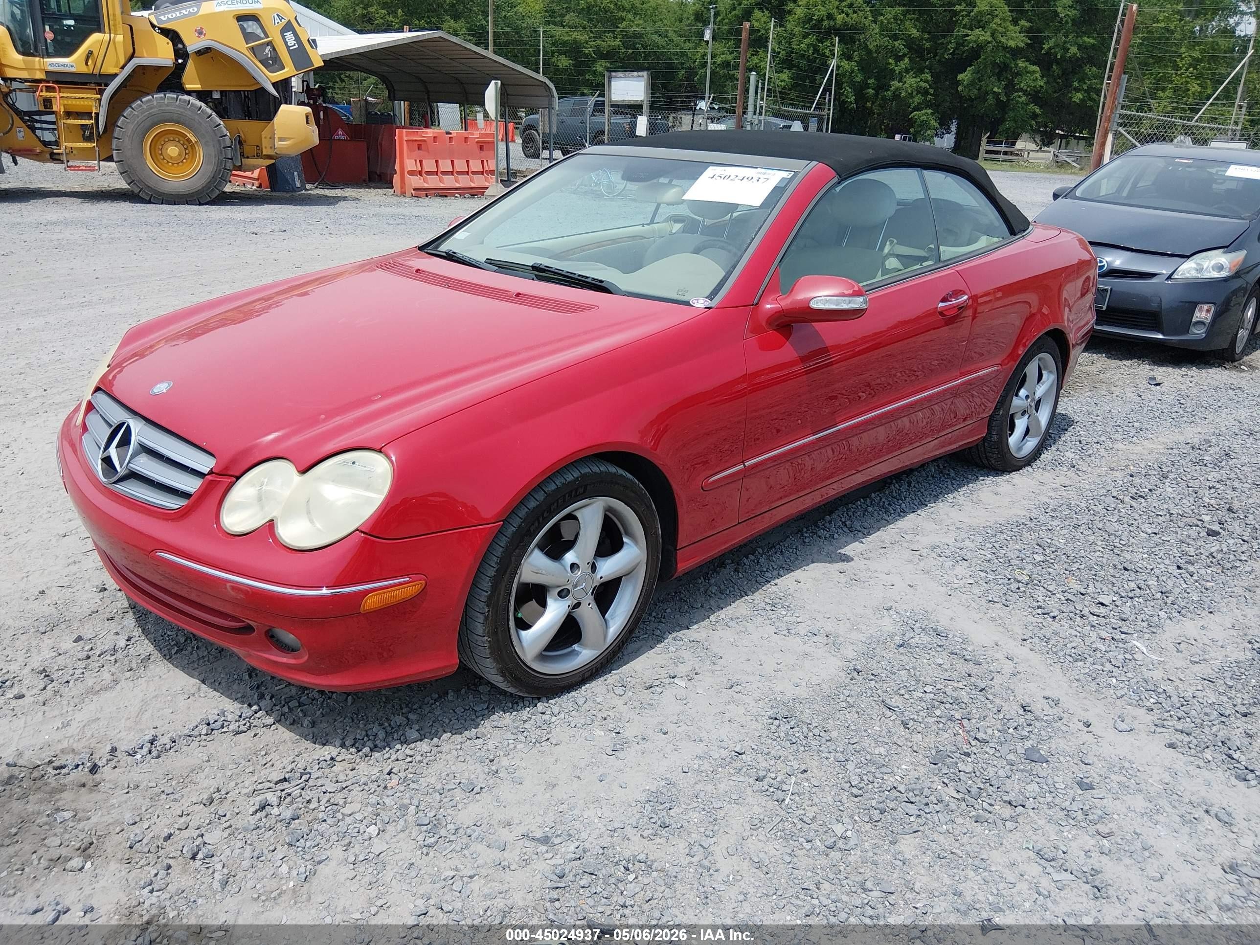 2005 Mercedes-benz Clk 320   Red vin: WDBTK65G95T055633