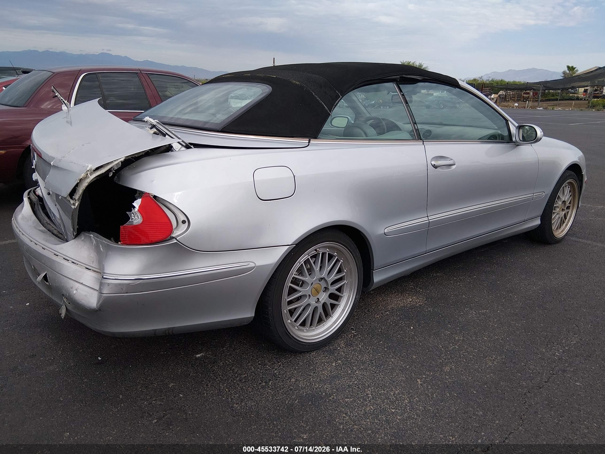 2004 Mercedes-benz Clk 320   Silver vin: WDBTK65GX4T005449