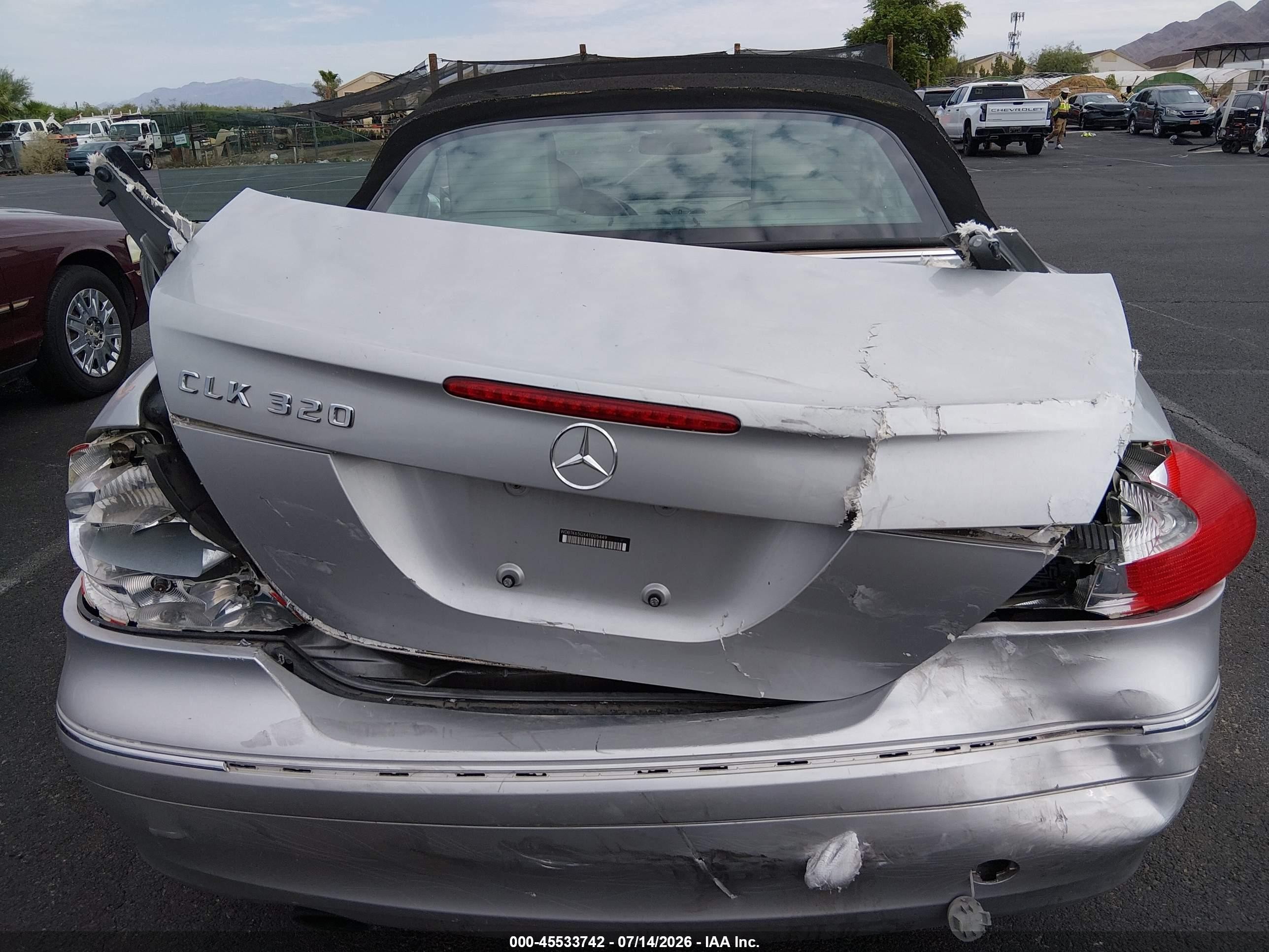 2004 Mercedes-benz Clk 320   Silver vin: WDBTK65GX4T005449