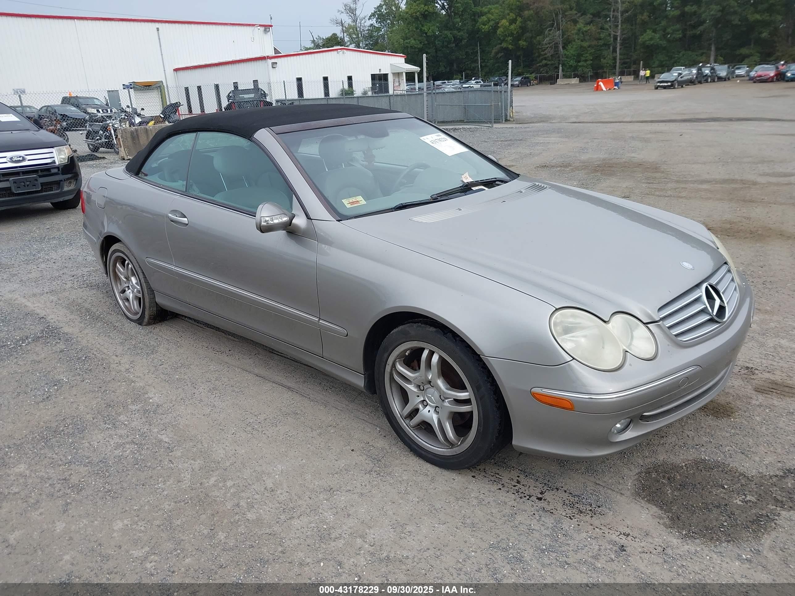 2004 Mercedes-benz Clk 320   Желто-коричневый vin: WDBTK65GX4T020954