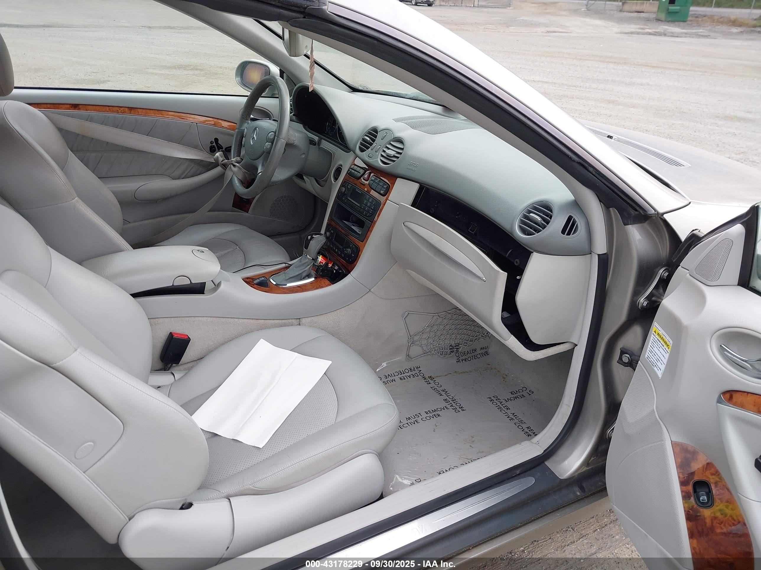 2004 Mercedes-benz Clk 320   Tan vin: WDBTK65GX4T020954