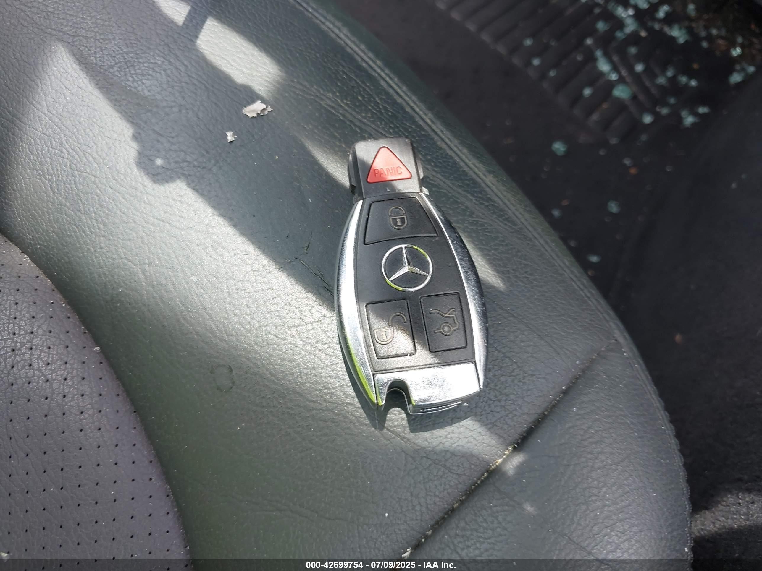 2004 Mercedes-benz Clk 320   Синий vin: WDBTK65GX4T028908