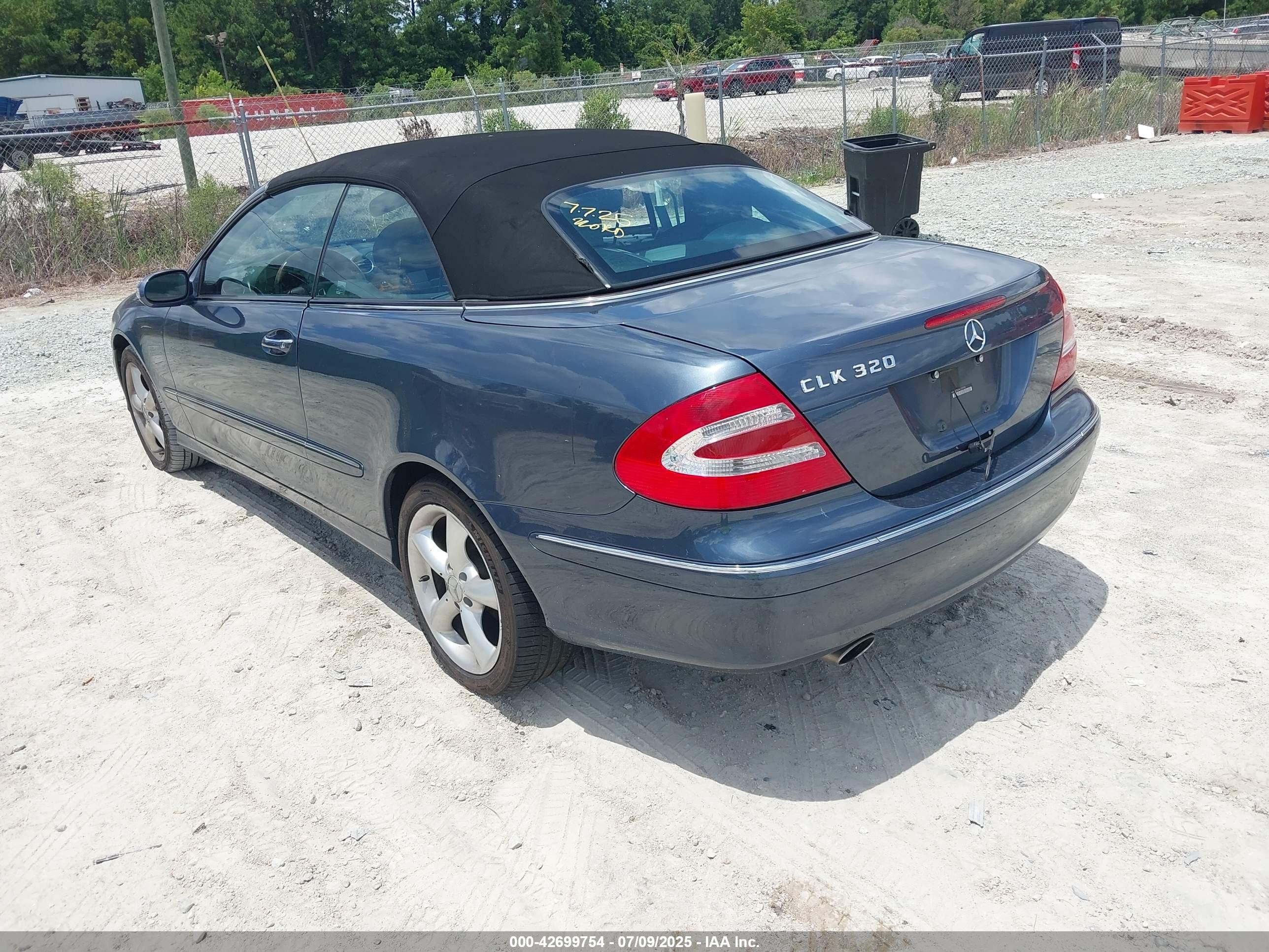 2004 Mercedes-benz Clk 320   Синий vin: WDBTK65GX4T028908