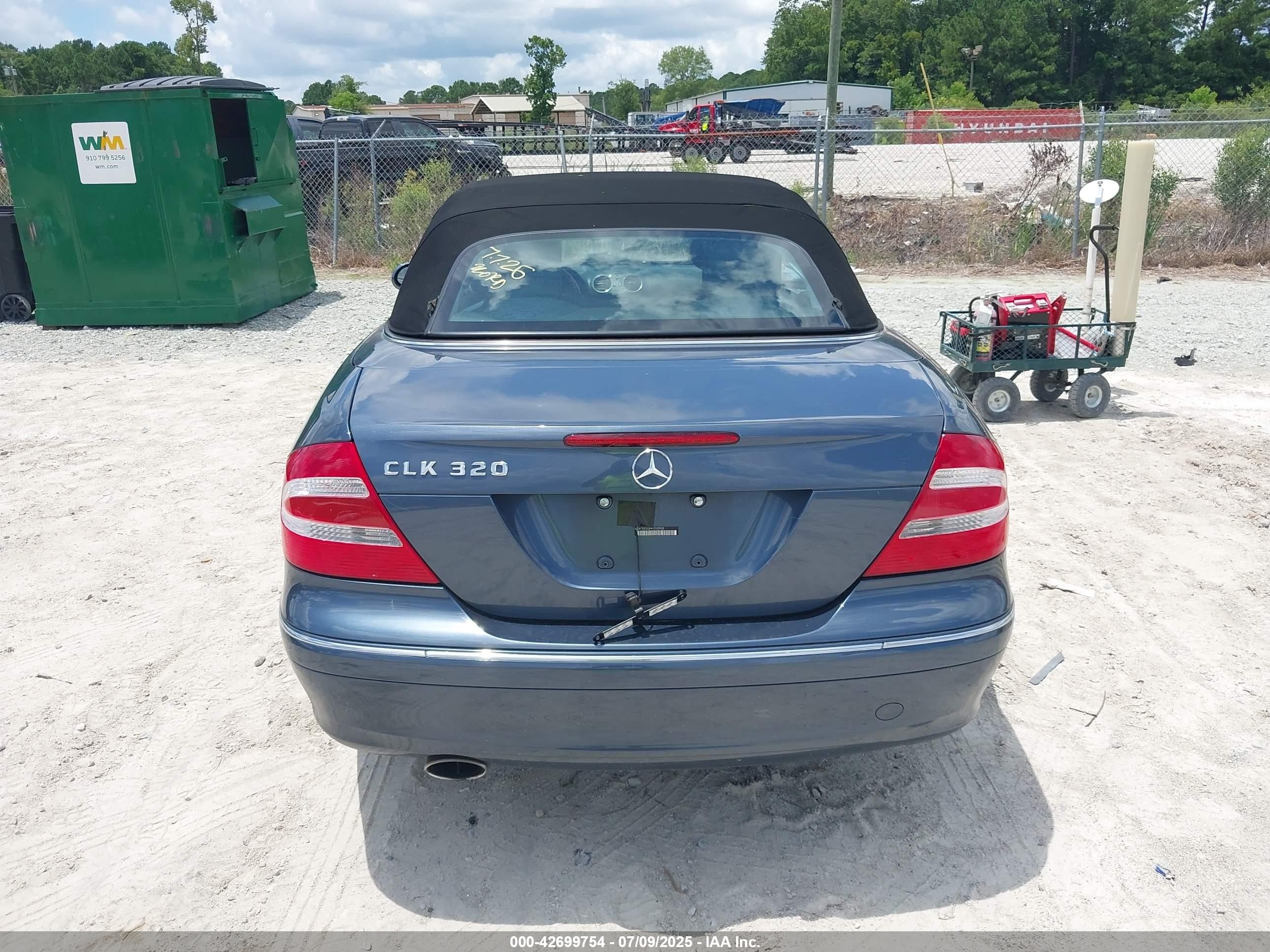 2004 Mercedes-benz Clk 320   Синий vin: WDBTK65GX4T028908
