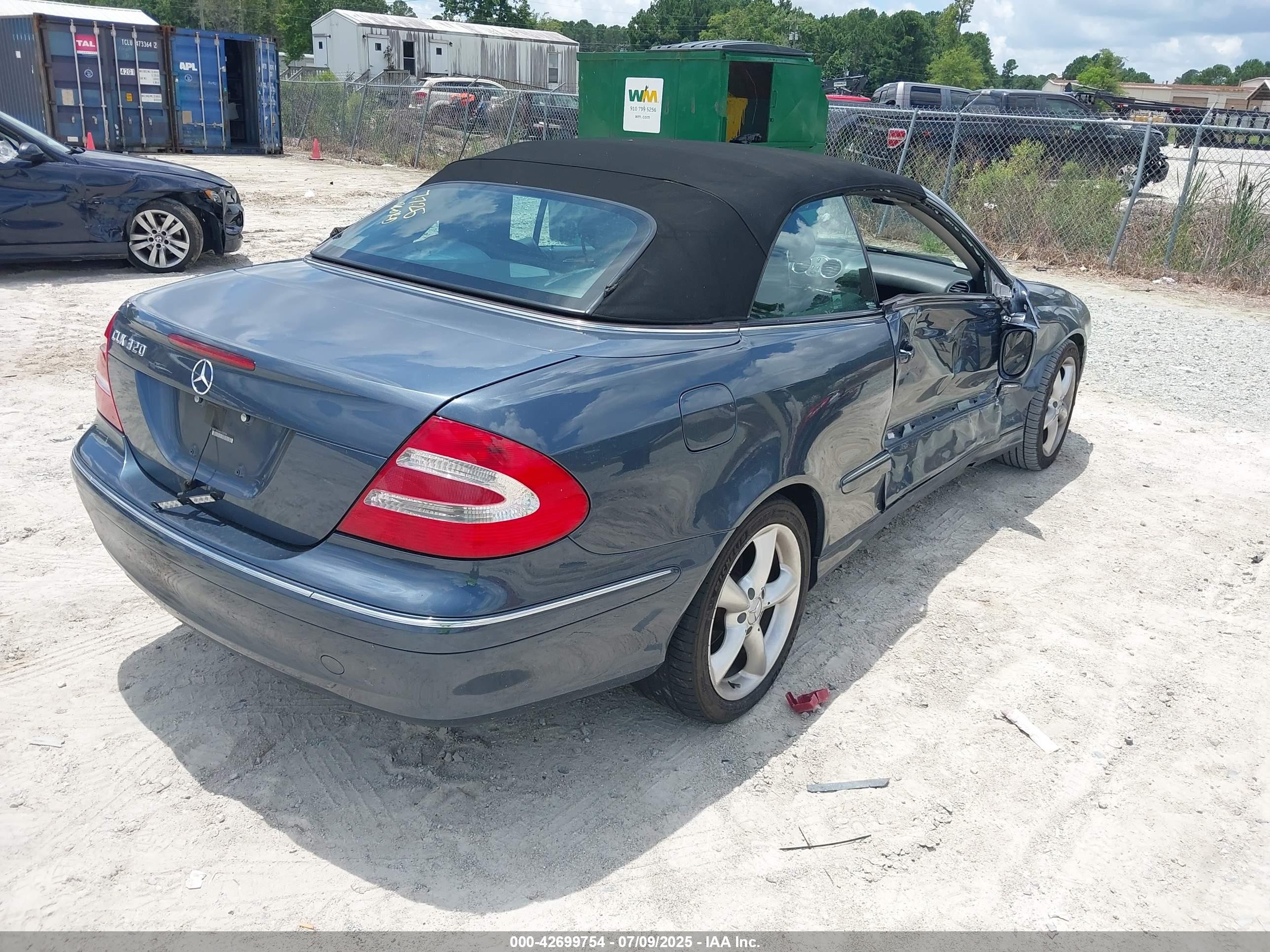 2004 Mercedes-benz Clk 320   Синий vin: WDBTK65GX4T028908