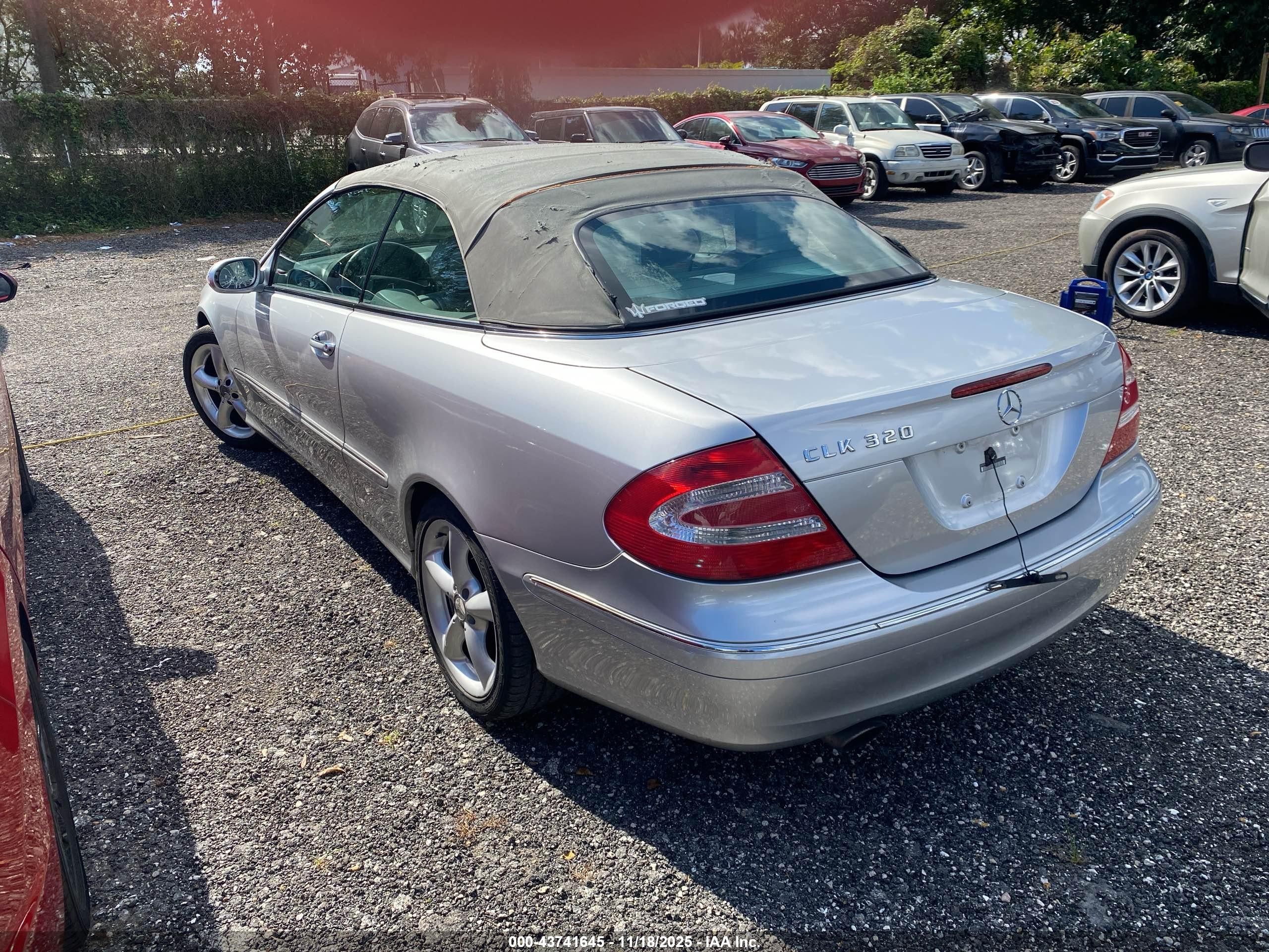 2005 Mercedes-benz Clk 320   Silver vin: WDBTK65GX5T052787