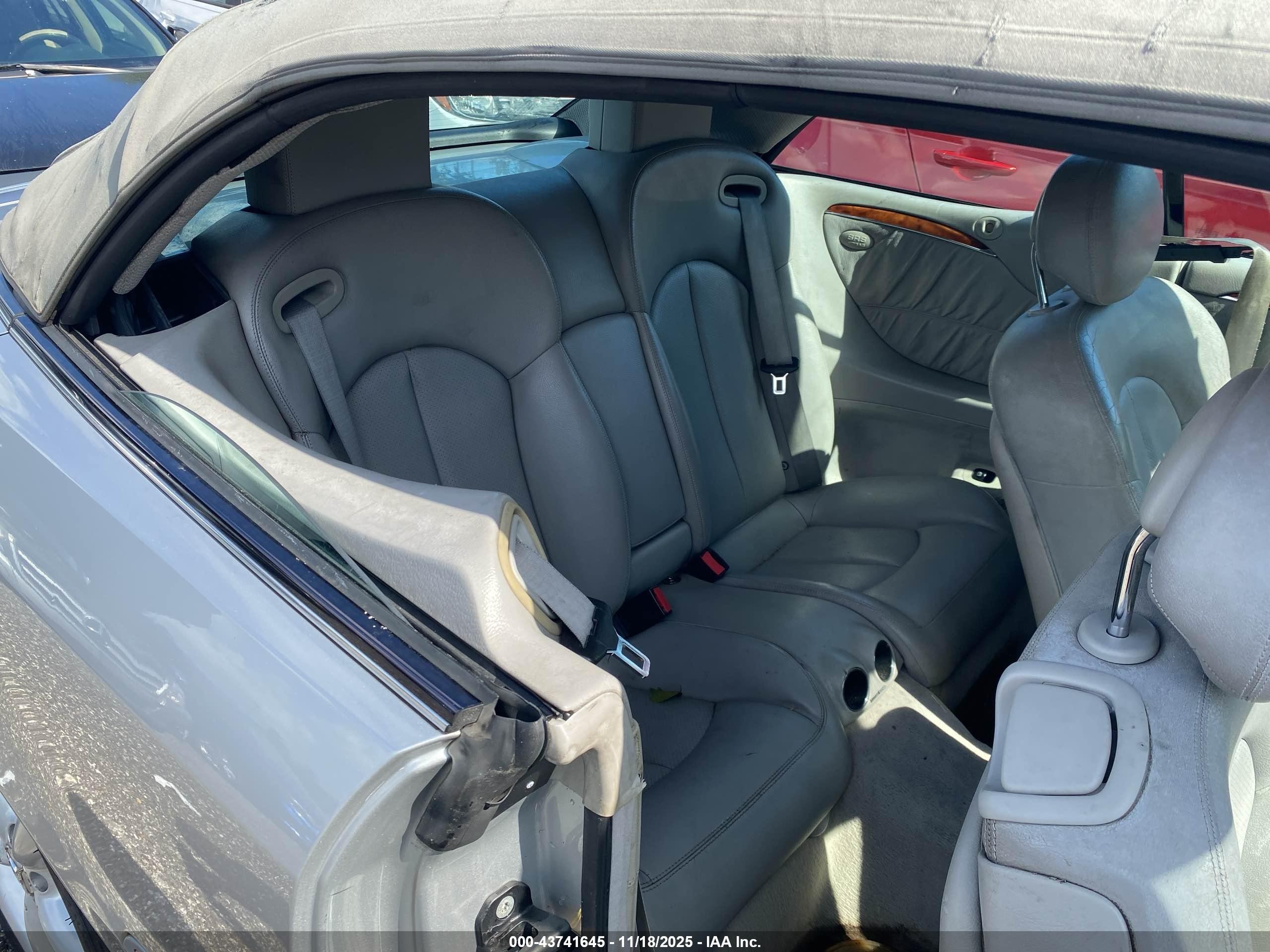 2005 Mercedes-benz Clk 320   Silver vin: WDBTK65GX5T052787
