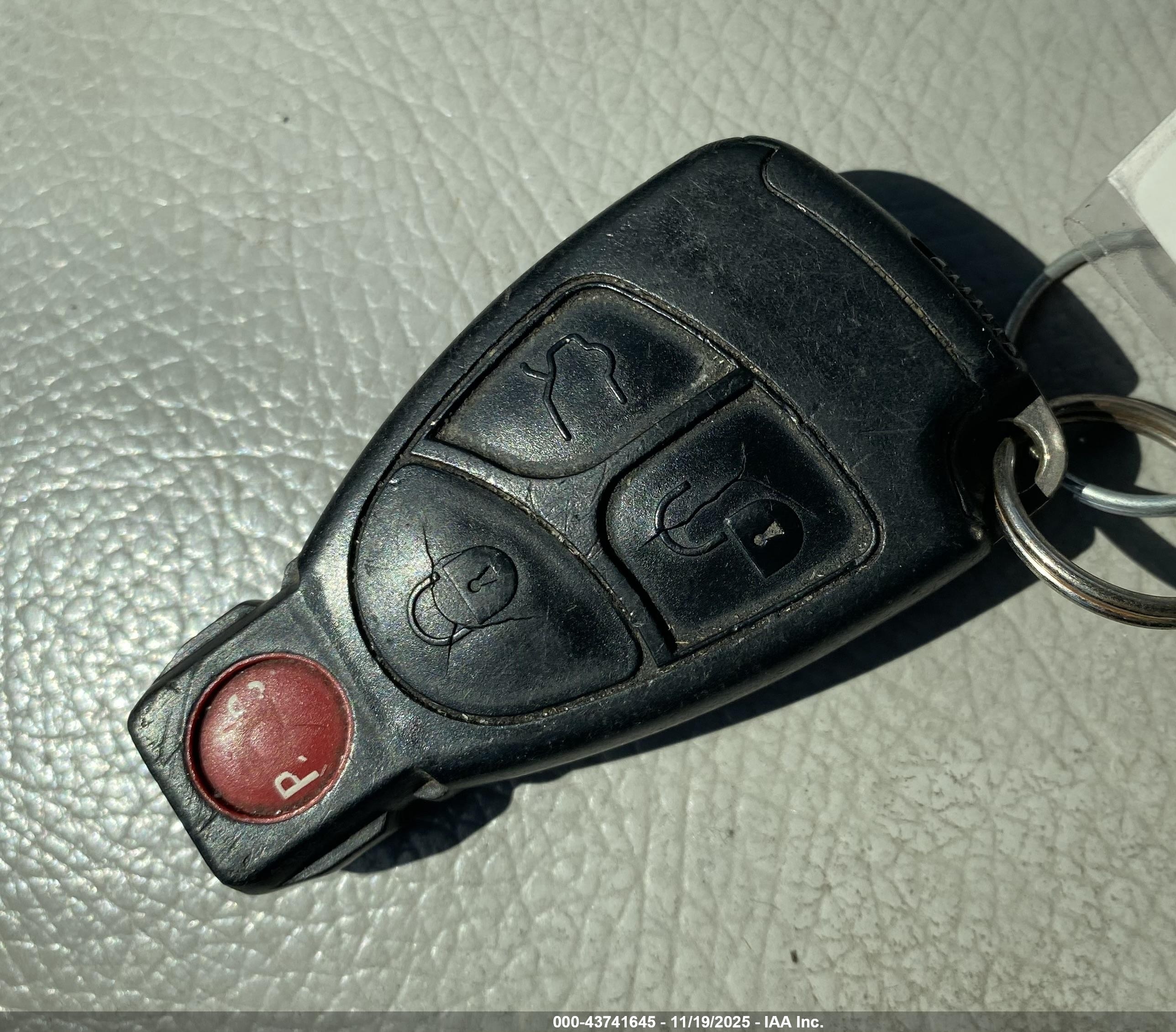 2005 Mercedes-benz Clk 320   Silver vin: WDBTK65GX5T052787