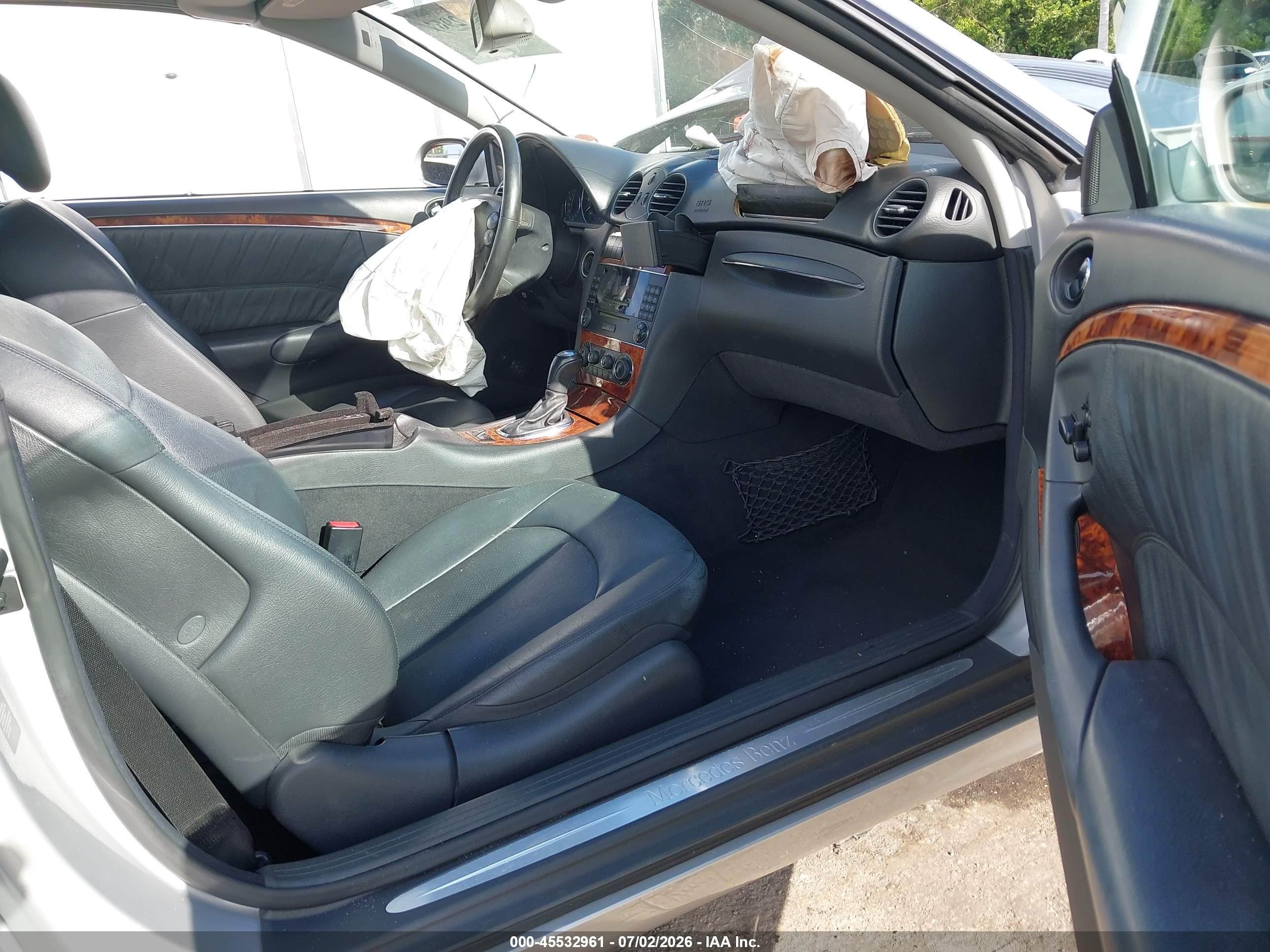 2005 Mercedes-benz Clk 320   Silver vin: WDBTK65J05F123554