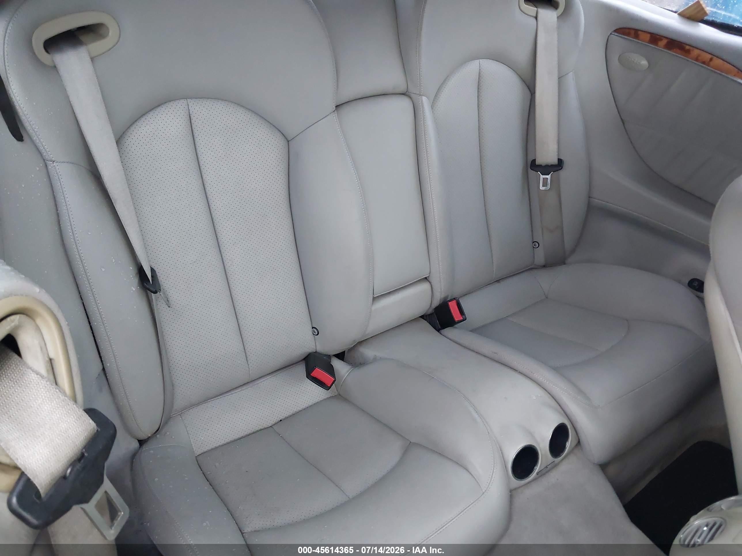 2005 Mercedes-benz Clk 320   Silver vin: WDBTK65J25F136743