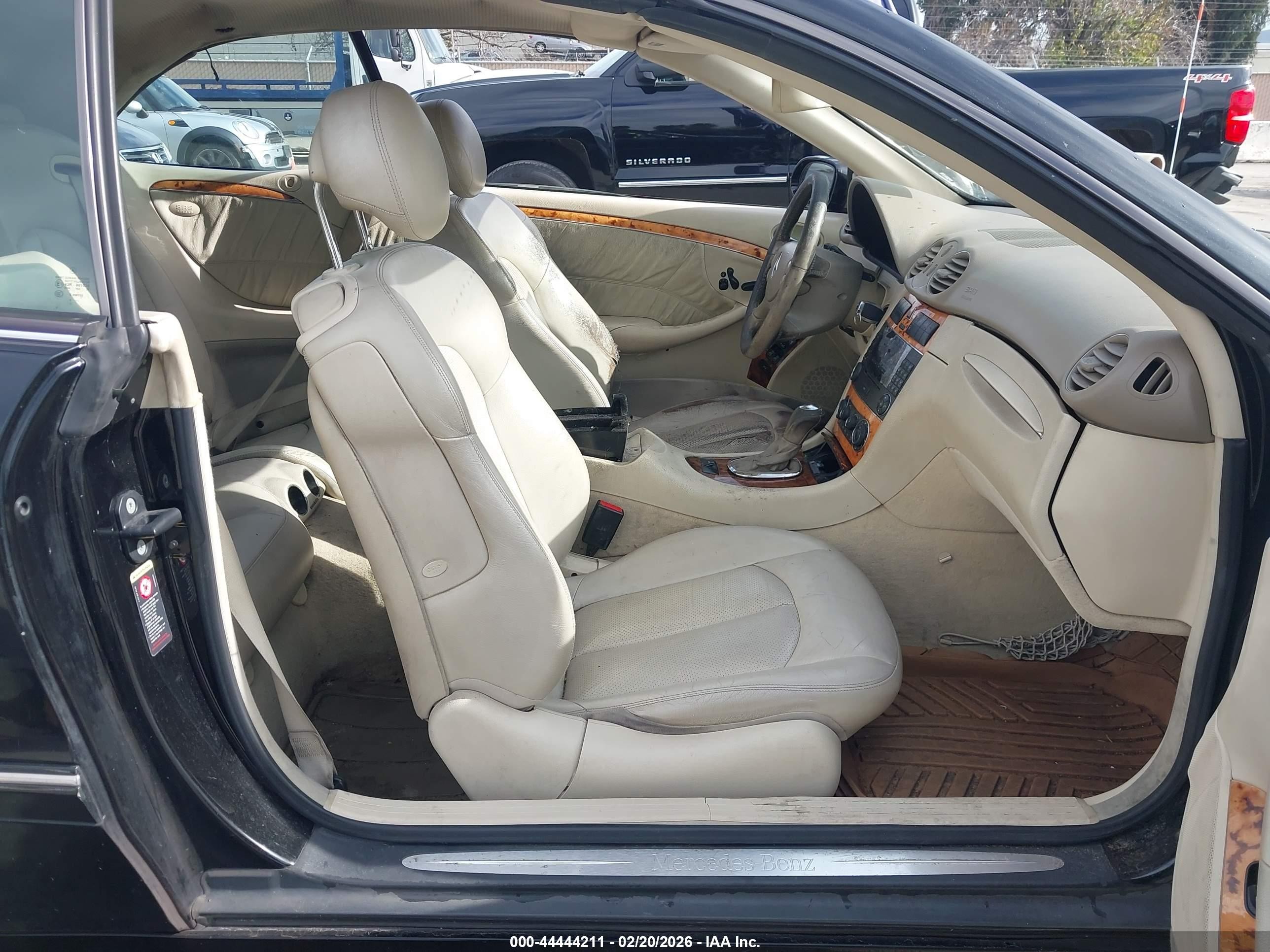2005 Mercedes-benz Clk 320   Black vin: WDBTK65J25F160833