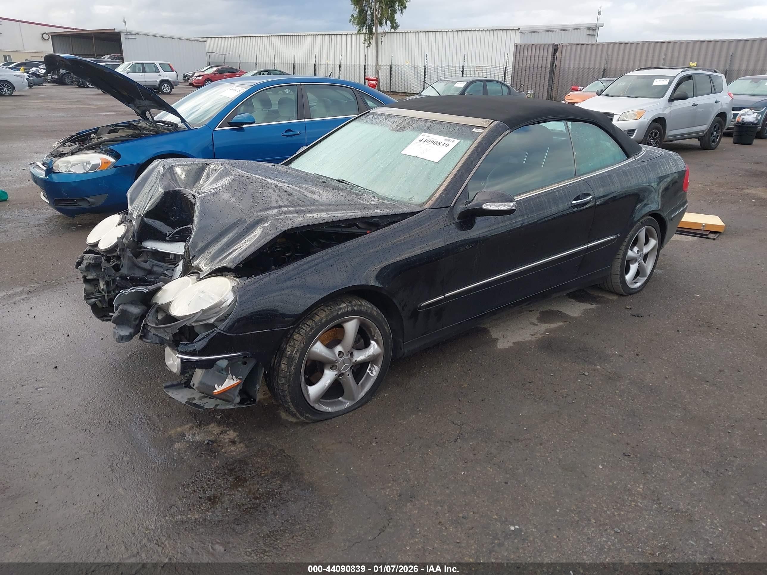 2005 Mercedes-benz Clk 320   Black vin: WDBTK65J45F122875