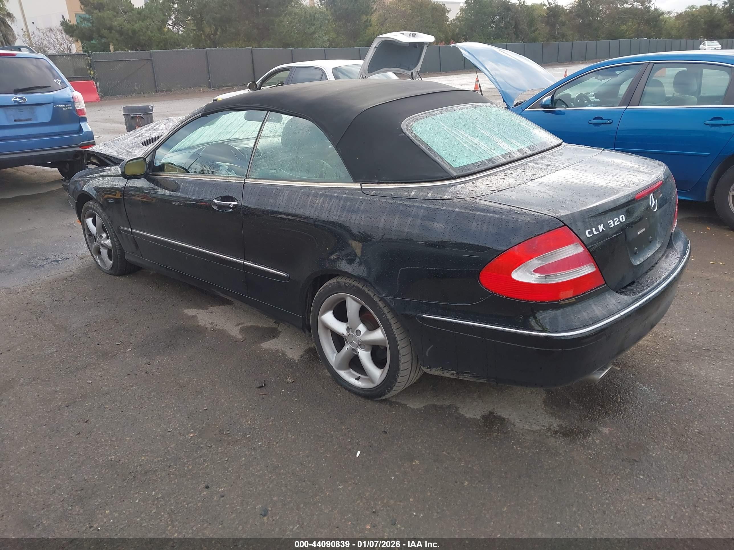 2005 Mercedes-benz Clk 320   Black vin: WDBTK65J45F122875