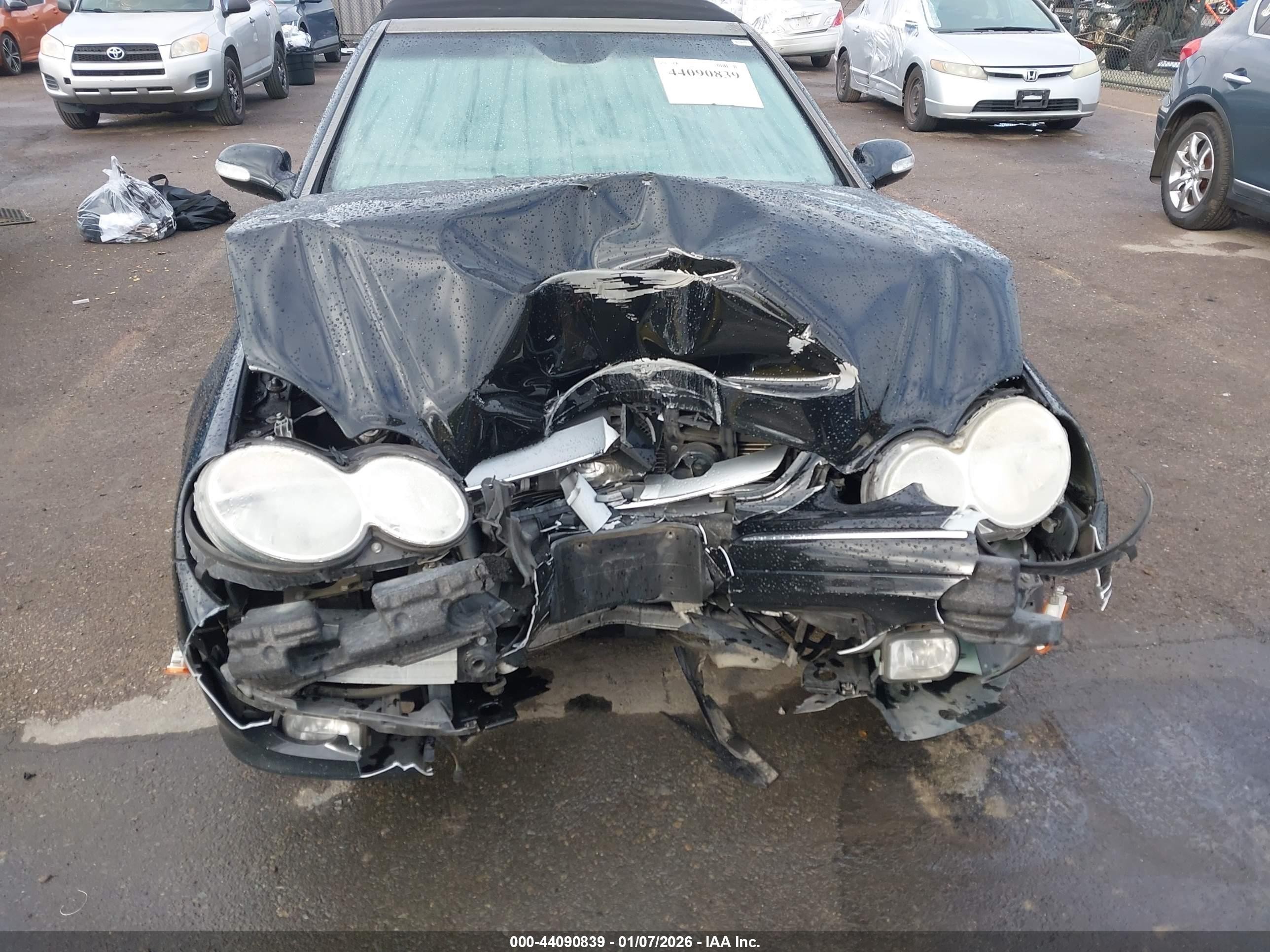 2005 Mercedes-benz Clk 320   Black vin: WDBTK65J45F122875