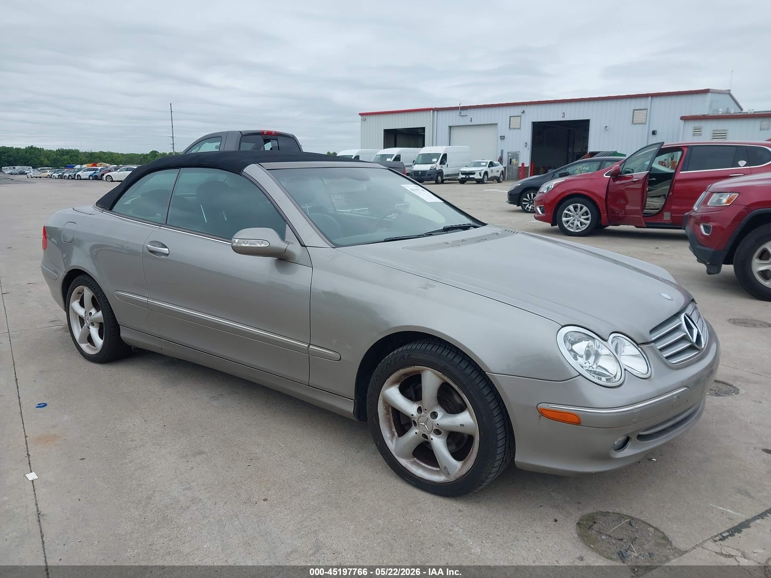 2005 Mercedes-benz Clk 320   Серебряный vin: WDBTK65J45F152880