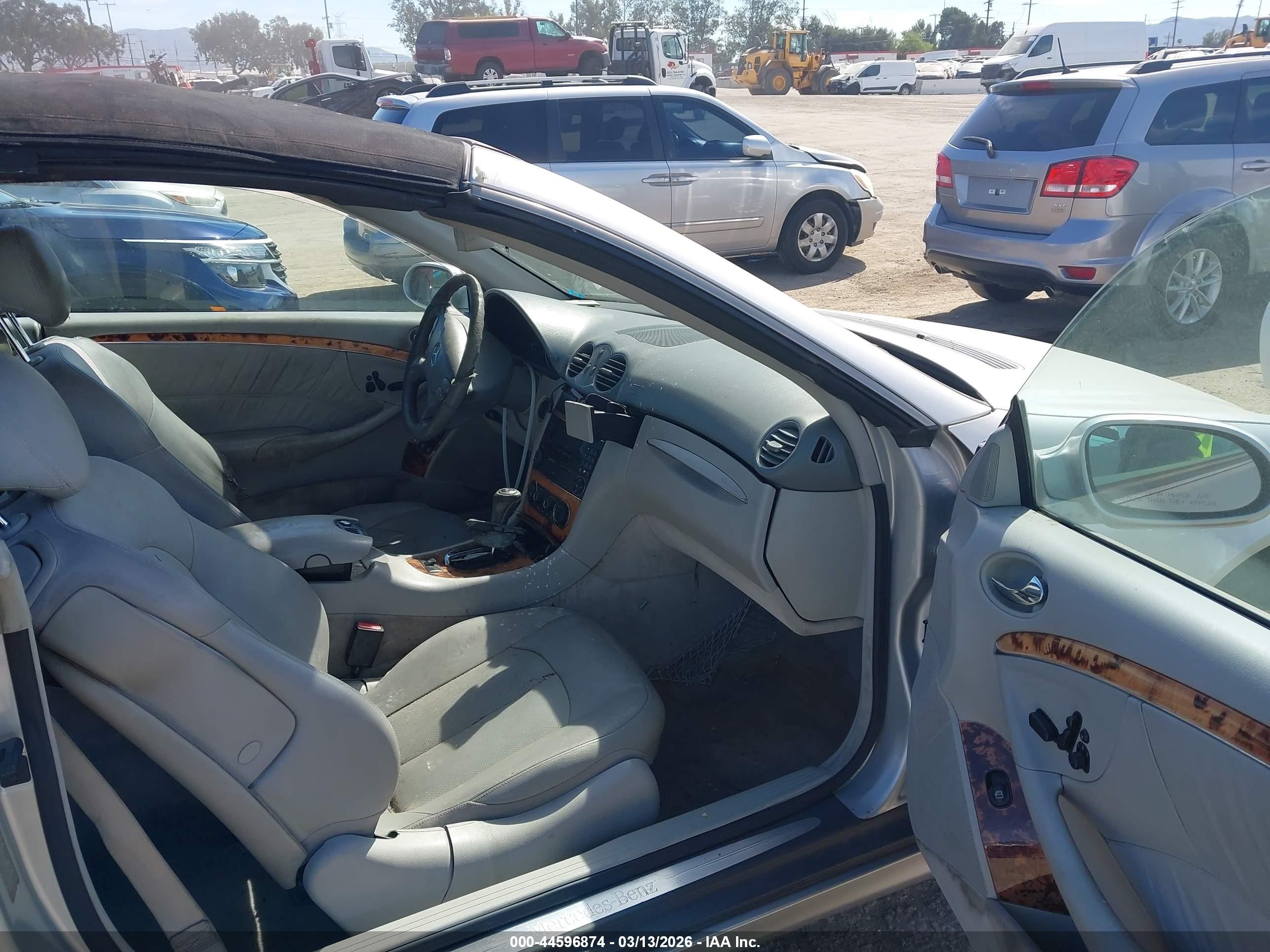 2005 Mercedes-benz Clk 320   Gray vin: WDBTK65J65F117306