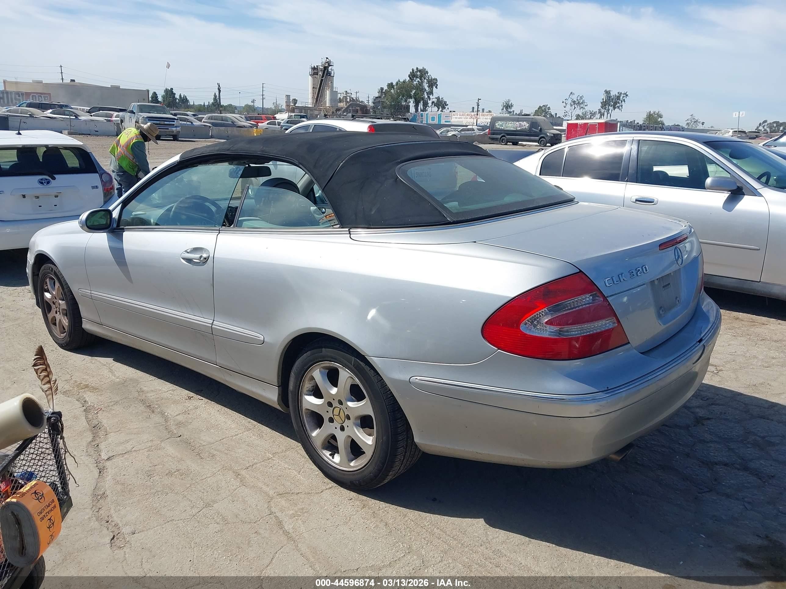2005 Mercedes-benz Clk 320   Gray vin: WDBTK65J65F117306