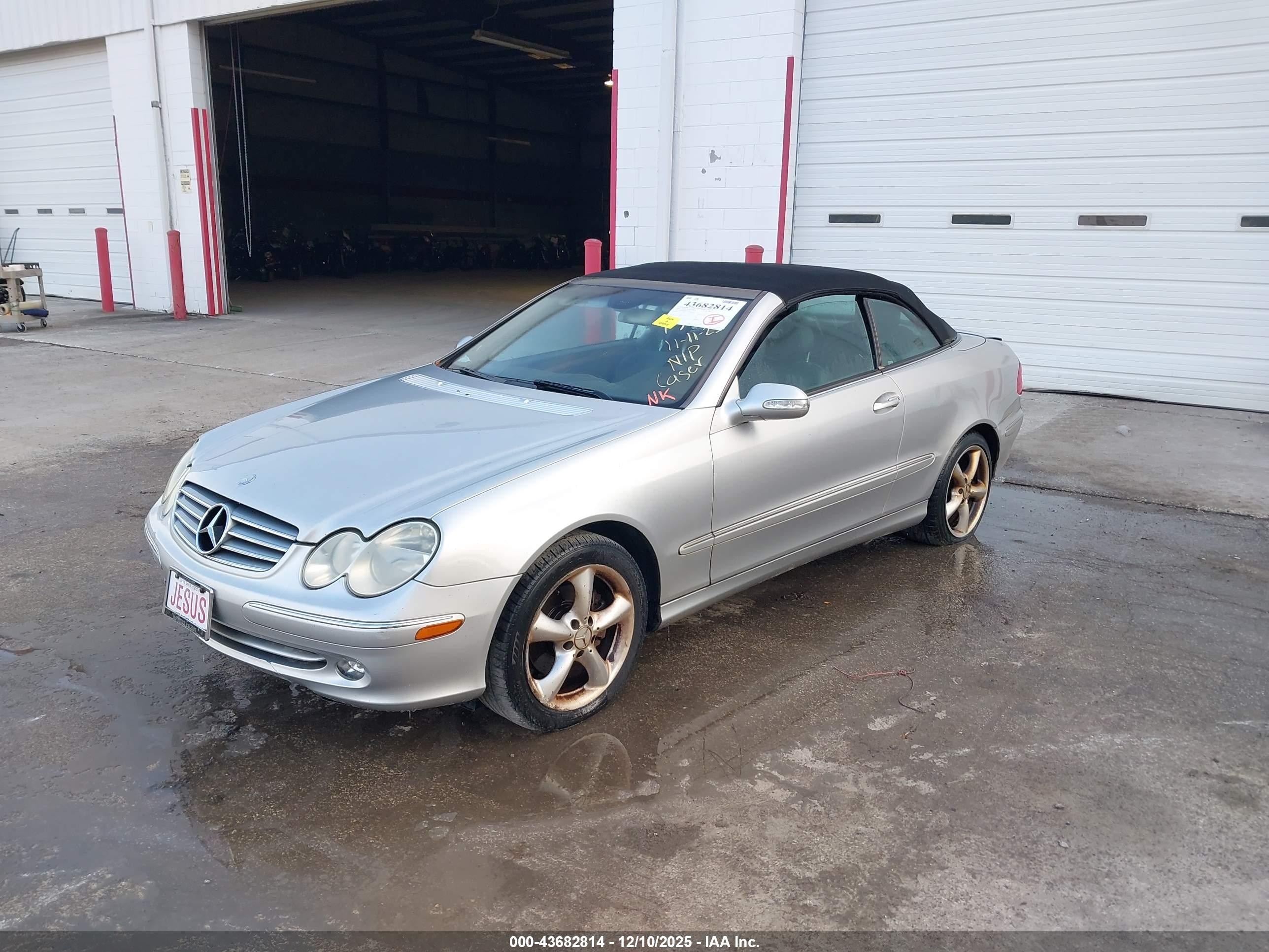 2005 Mercedes-benz Clk 320   Silver vin: WDBTK65J65F139922
