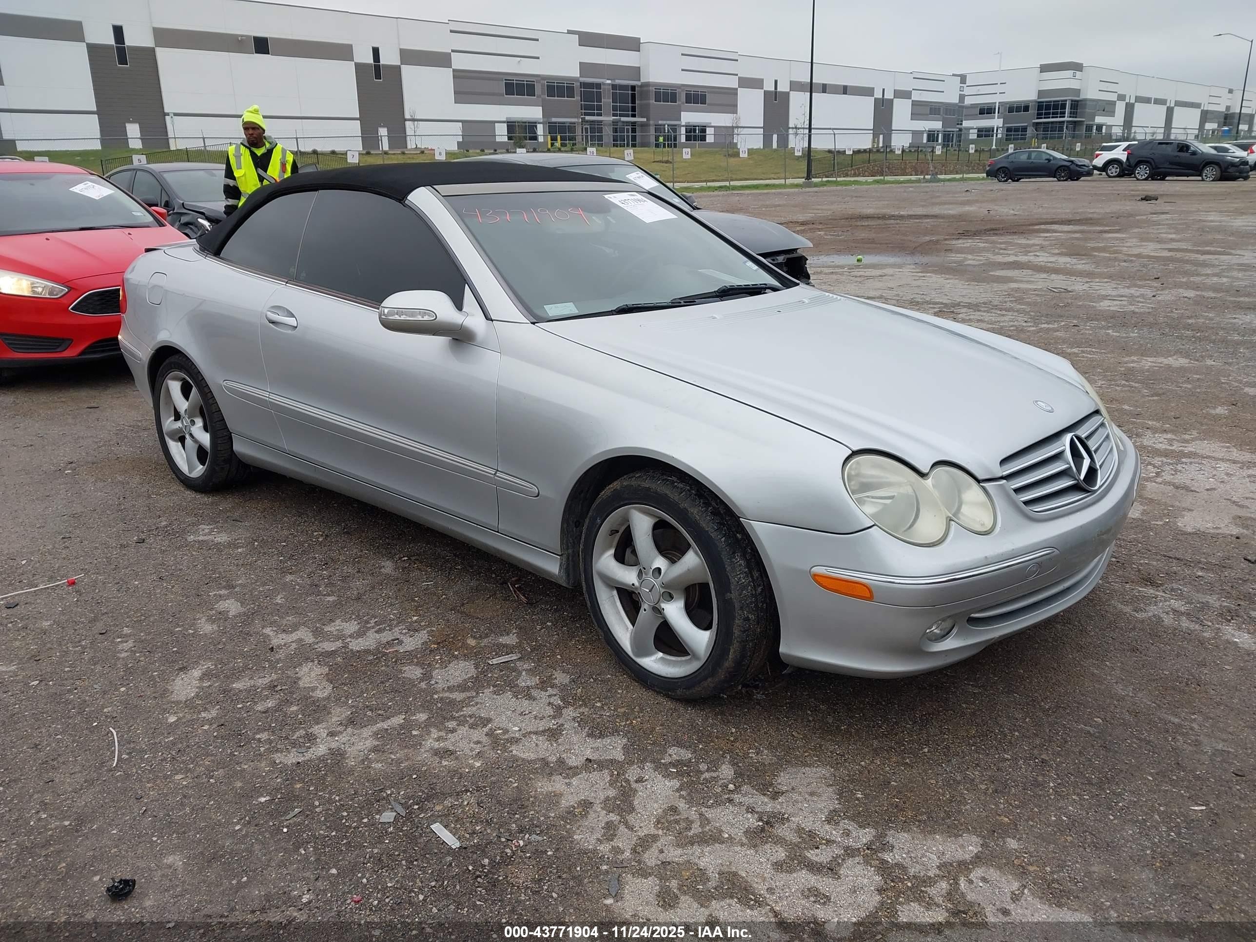 2005 Mercedes-benz Clk 320   Gray vin: WDBTK65J75F158947