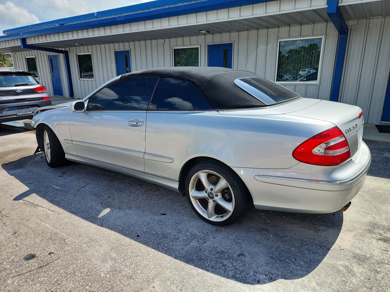 2005 Mercedes-benz Clk 320 Silver vin: WDBTK65J85F133491