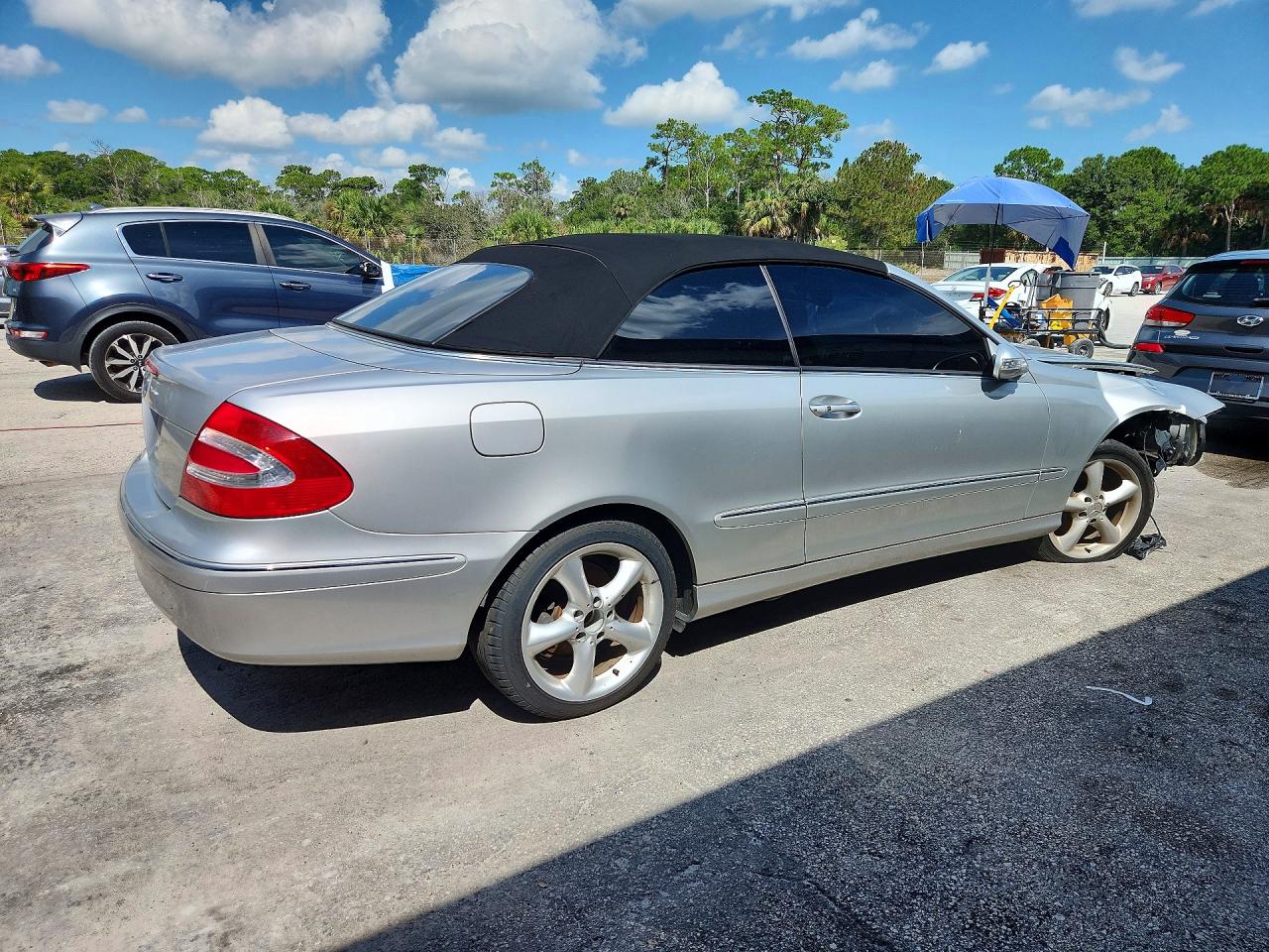 2005 Mercedes-benz Clk 320 Silver vin: WDBTK65J85F133491