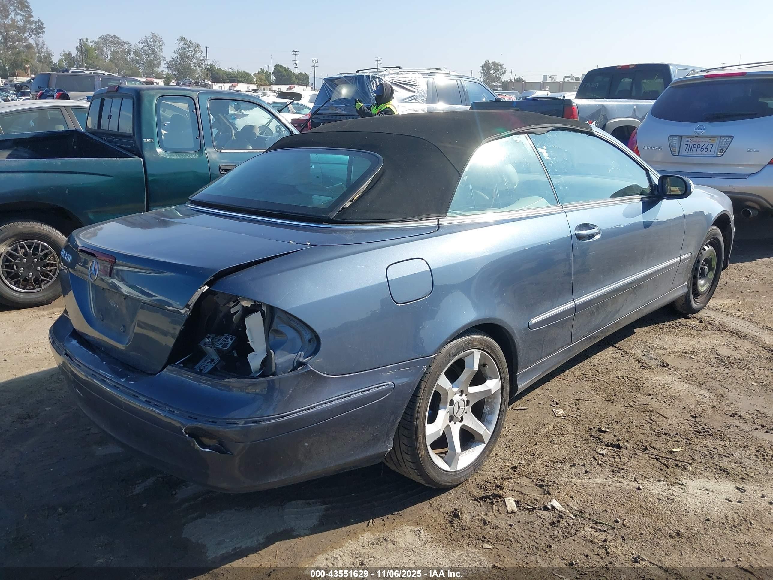 2005 Mercedes-benz Clk 320   Синий vin: WDBTK65JX5F140278