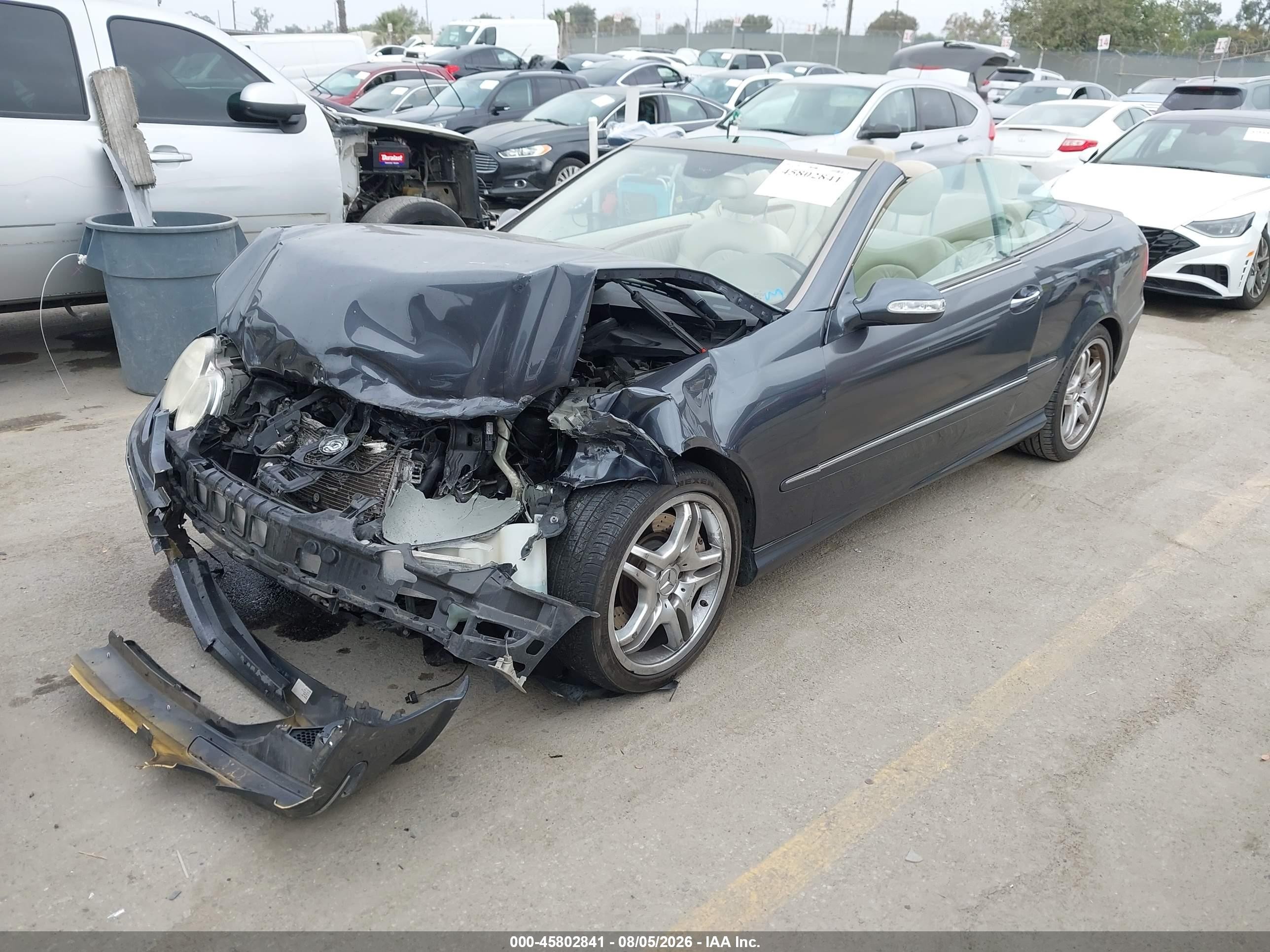 2008 Mercedes-benz Clk 550   Серый vin: WDBTK72F18T091211