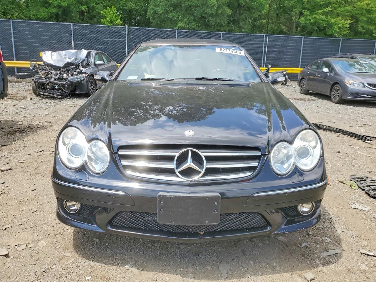 2007 Mercedes-benz Clk 550 Black vin: WDBTK72F27T079437
