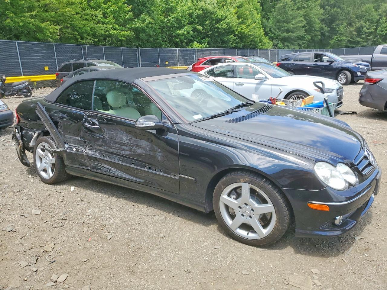 2007 Mercedes-benz Clk 550 Black vin: WDBTK72F27T079437