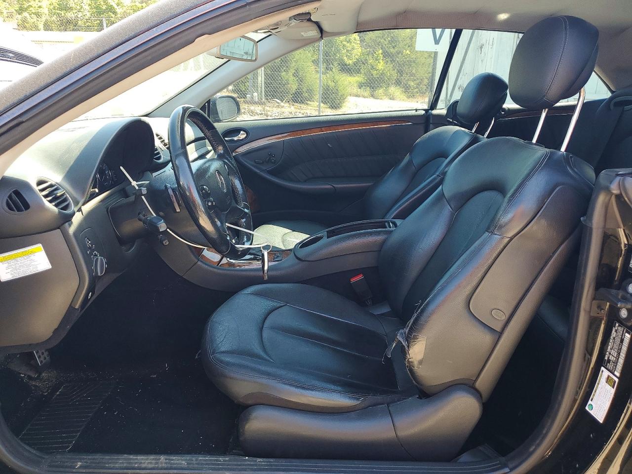 2009 Mercedes-benz Clk 550 Black vin: WDBTK72F49T101960