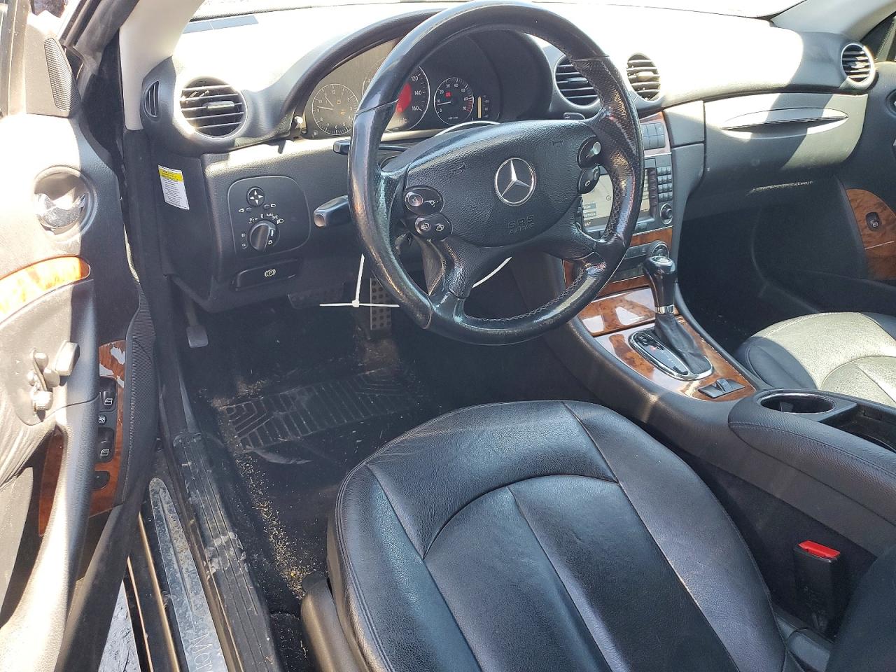 2009 Mercedes-benz Clk 550 Black vin: WDBTK72F49T101960