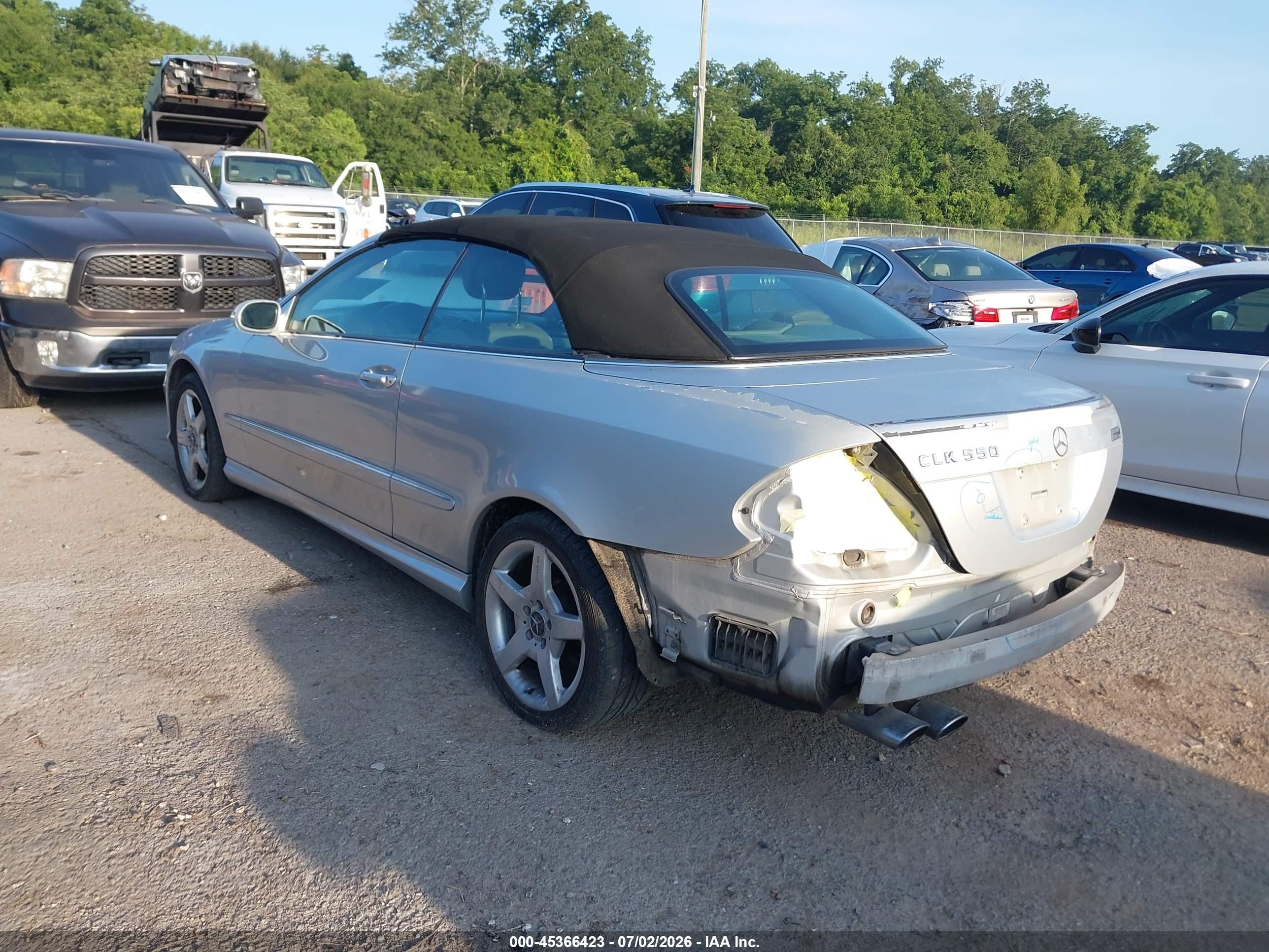 2007 Mercedes-benz Clk 550 Silver vin: WDBTK72F57T076869