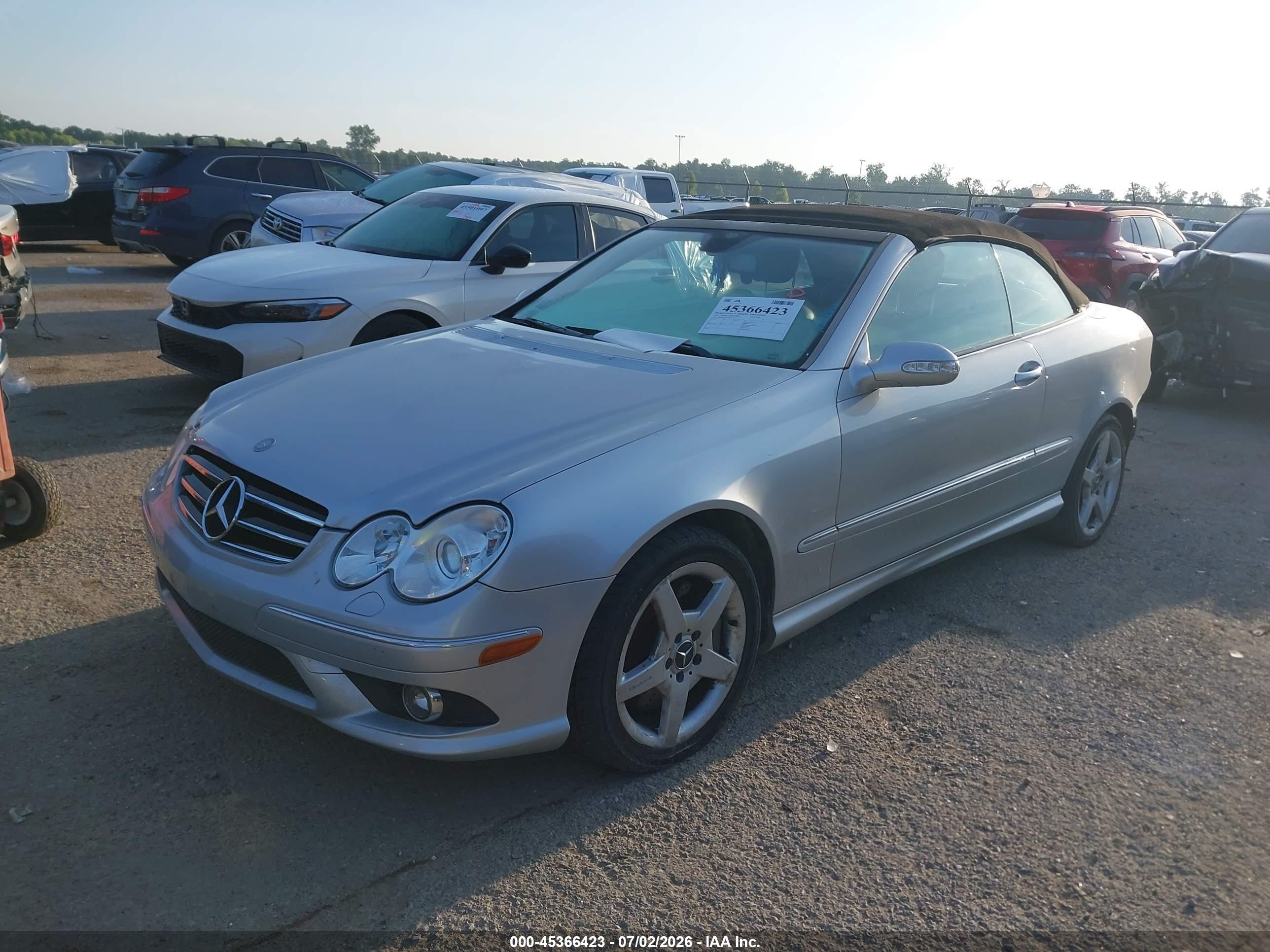 2007 Mercedes-benz Clk 550 Silver vin: WDBTK72F57T076869