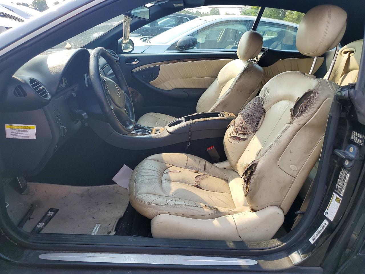 2009 Mercedes-benz Clk 550 Black vin: WDBTK72F69T106576