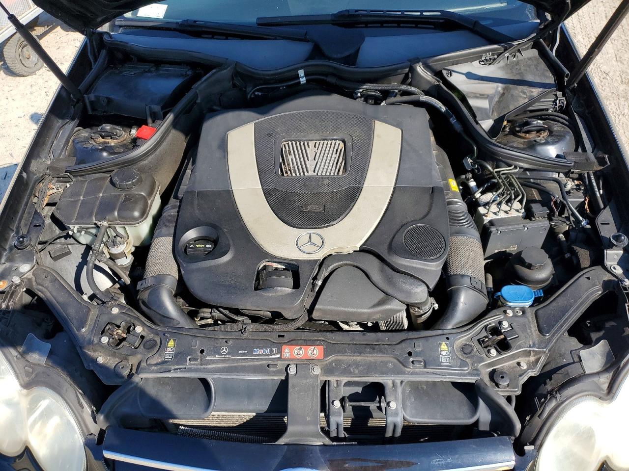 2009 Mercedes-benz Clk 550 Black vin: WDBTK72F79T101094